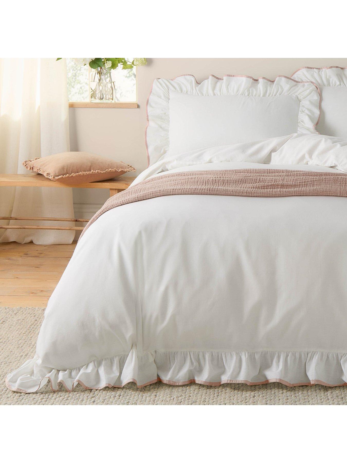 Image 3 of 3 of Wylder Blousey Duvet Set Pink