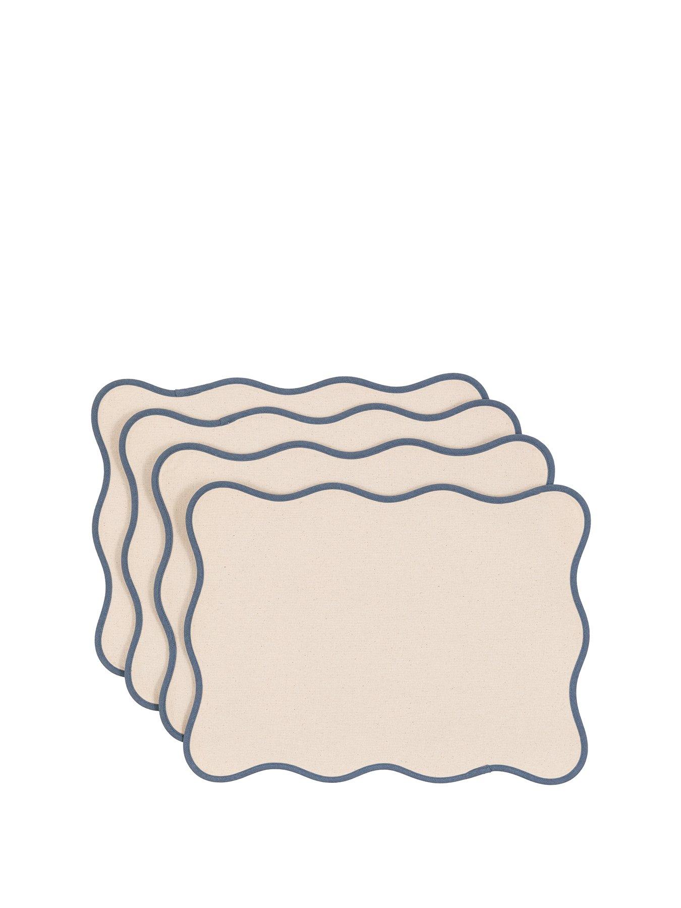  image of gallery-direct-scallop-piped-placemats-4pk