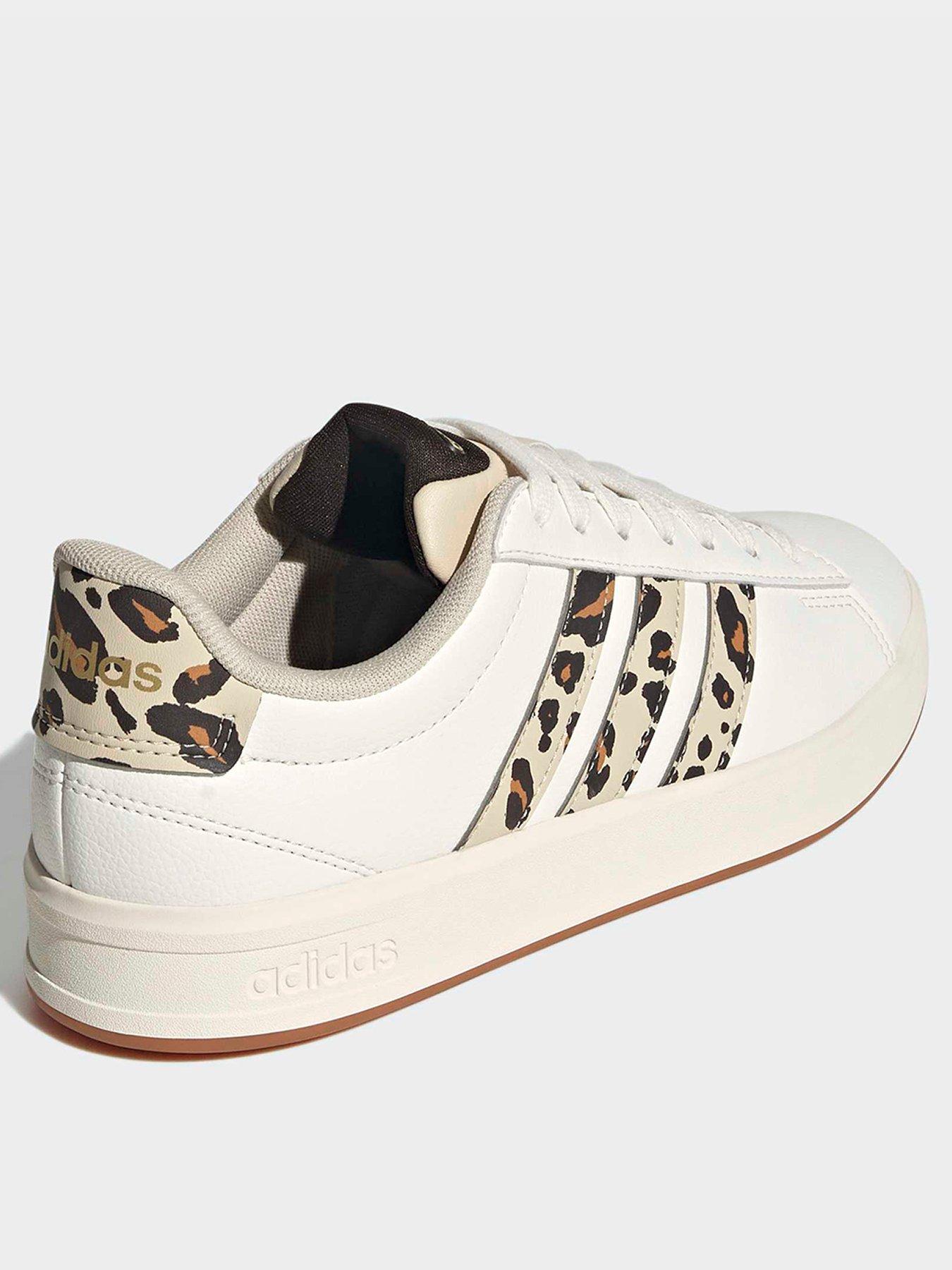 Image 3 of 7 of adidas Women's Grand Court 3.0 Trainer - Beige