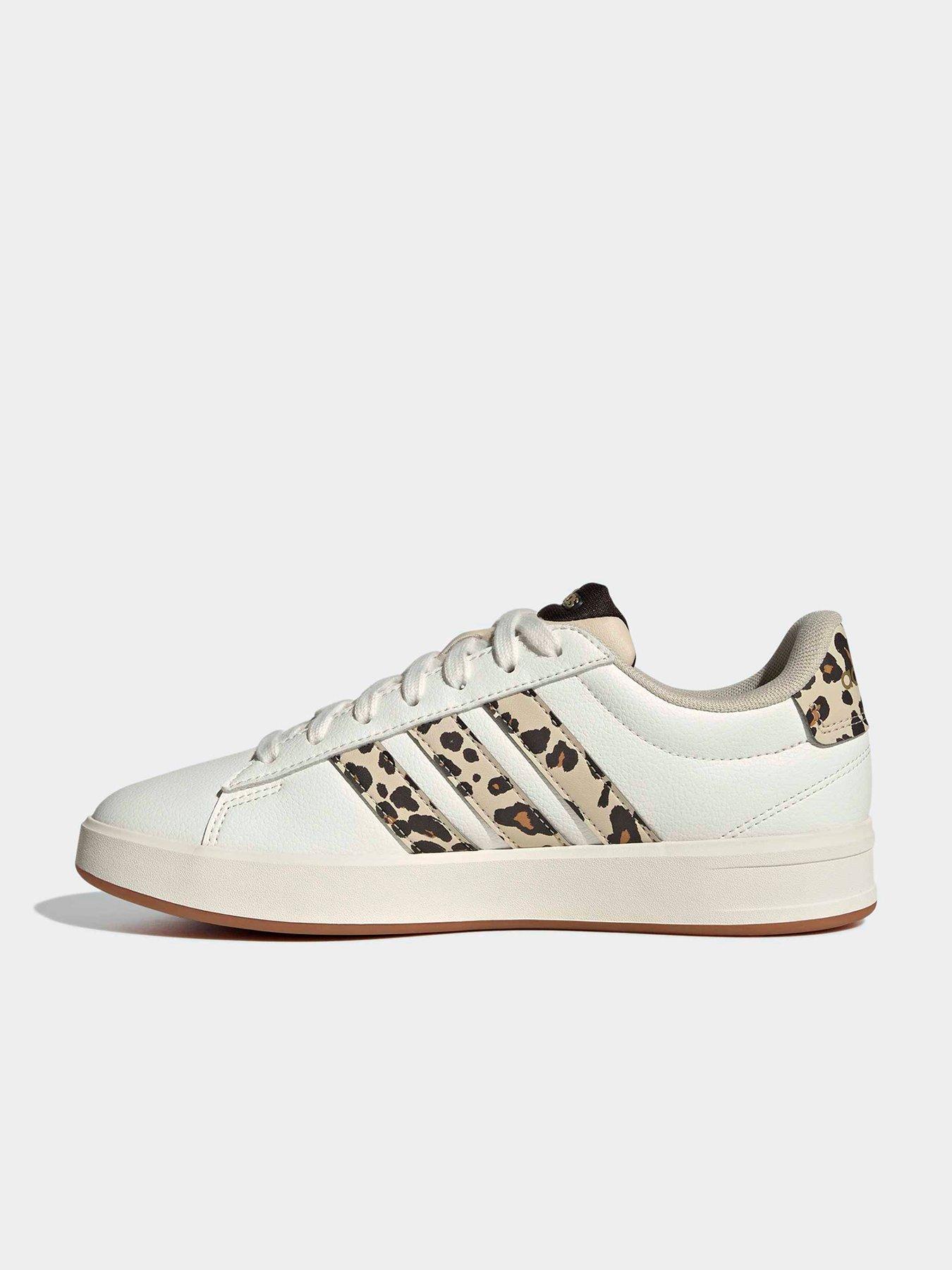 Image 6 of 7 of adidas Women's Grand Court 3.0 Trainer - Beige