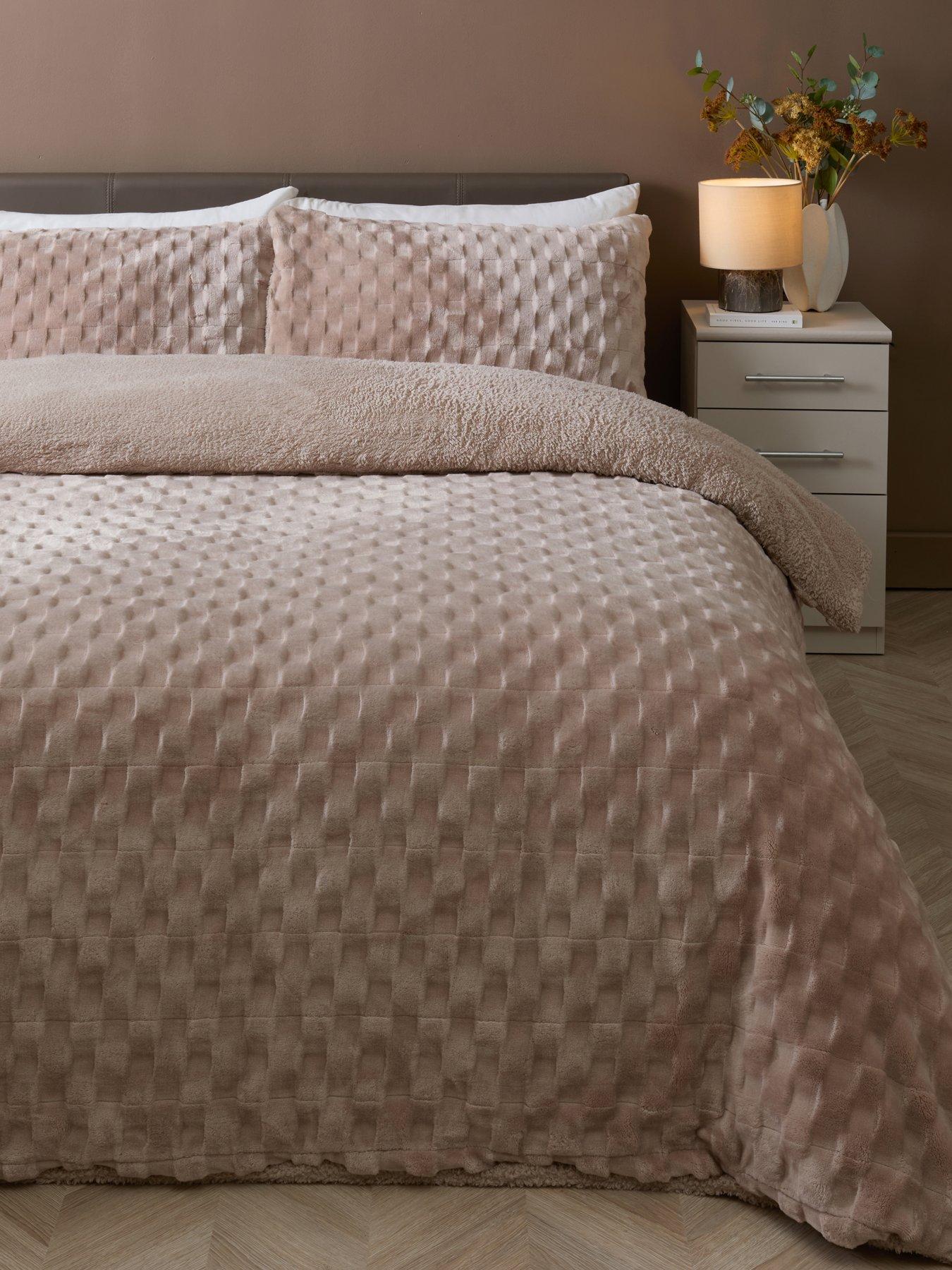 The Very Collection Fleece Bloc Duvet Set