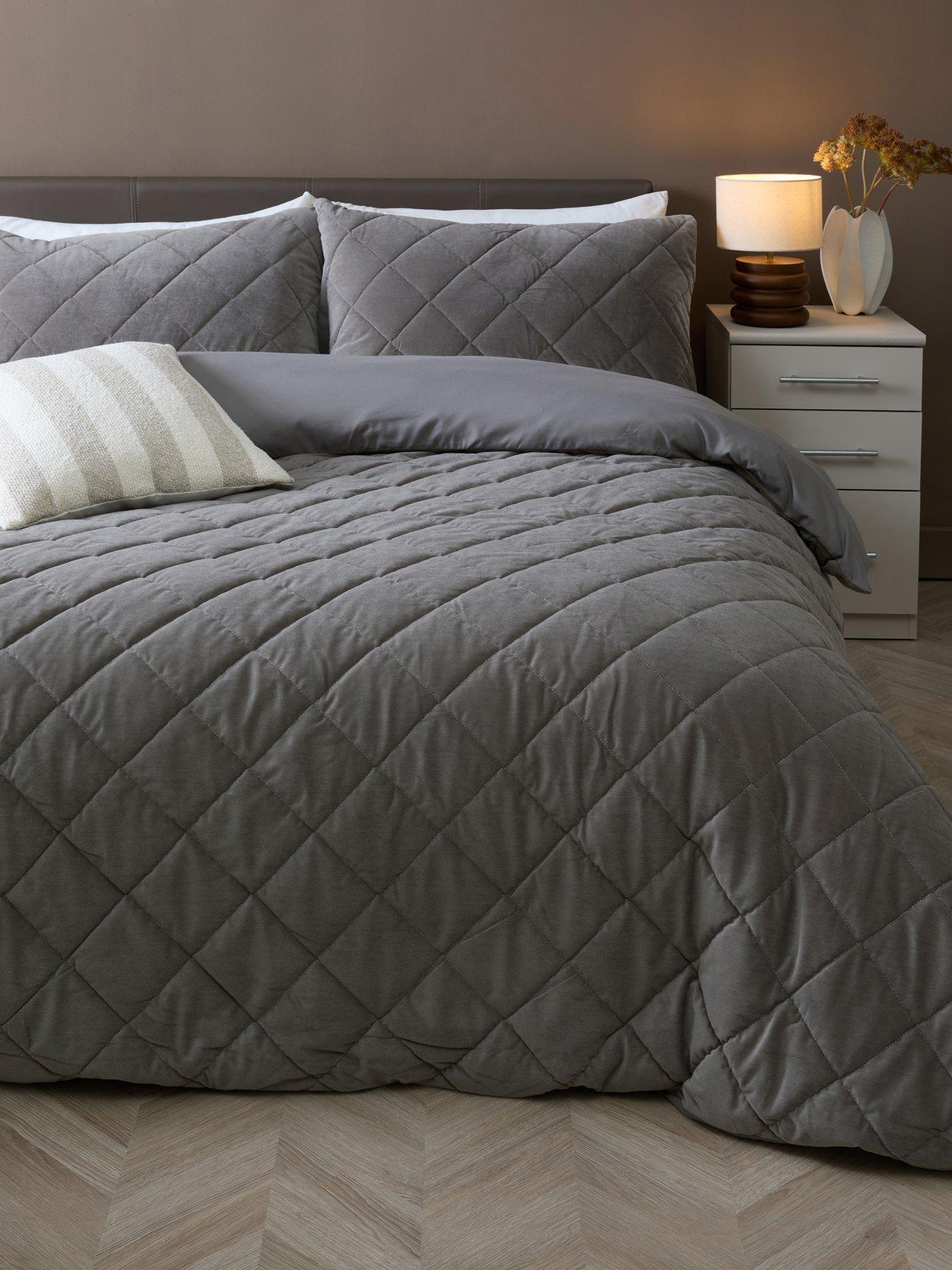 Very Home Matt Velvet Quilted Duvet Set Ks