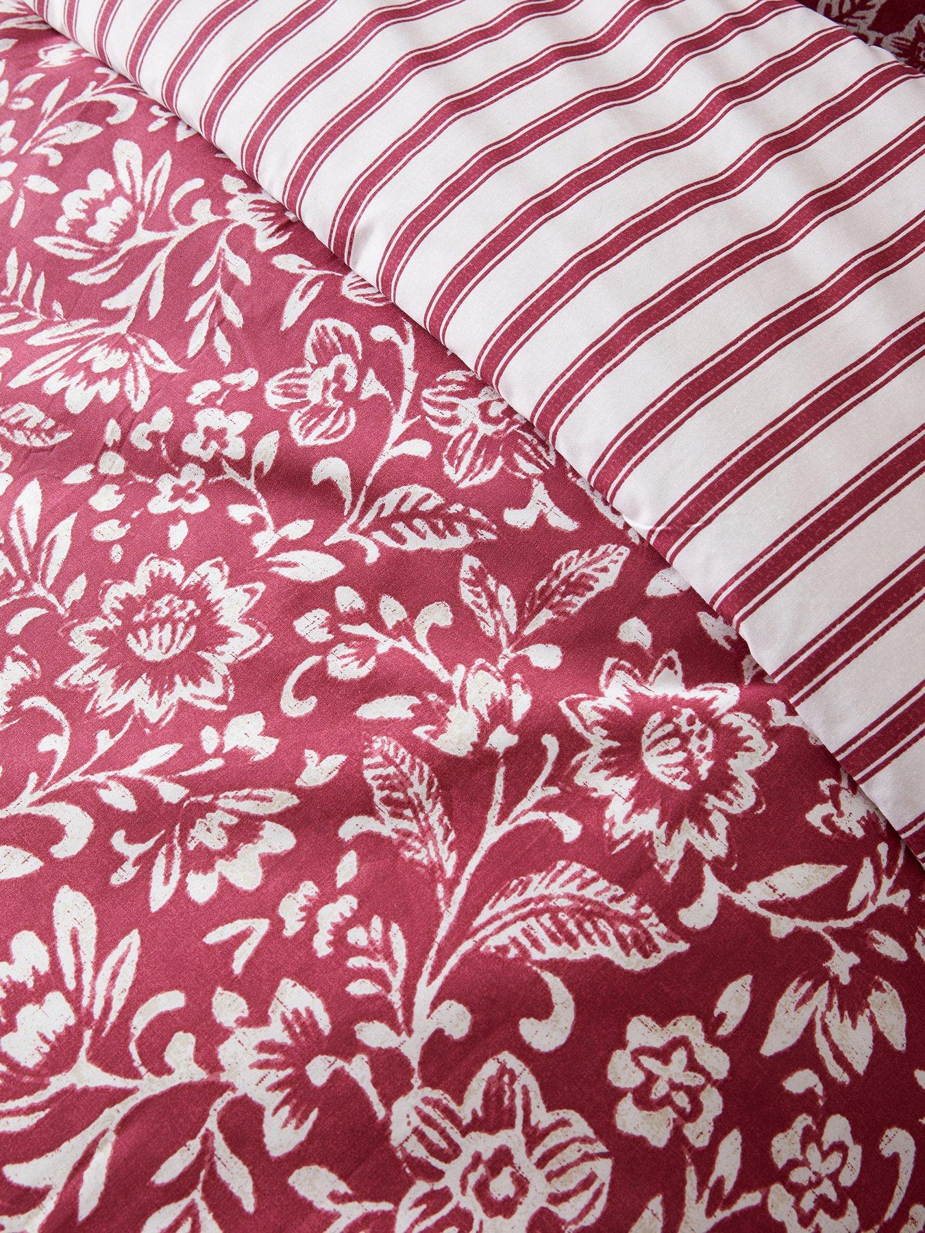 Image 4 of 5 of The Very Collection Folk Foral Woolock Print Duvet Set
