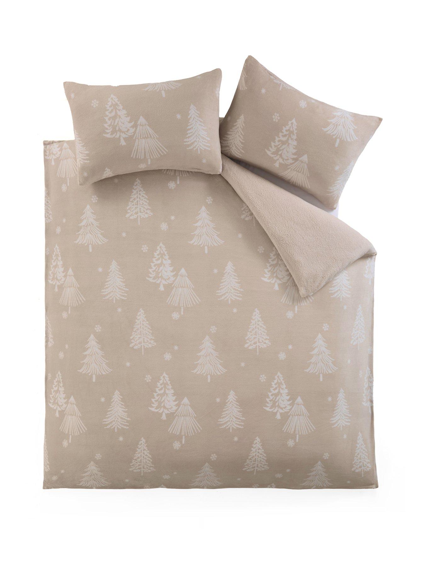 Image 2 of 5 of The Very Collection Cosy Christmas Natural Printed Fleece Duvet Set