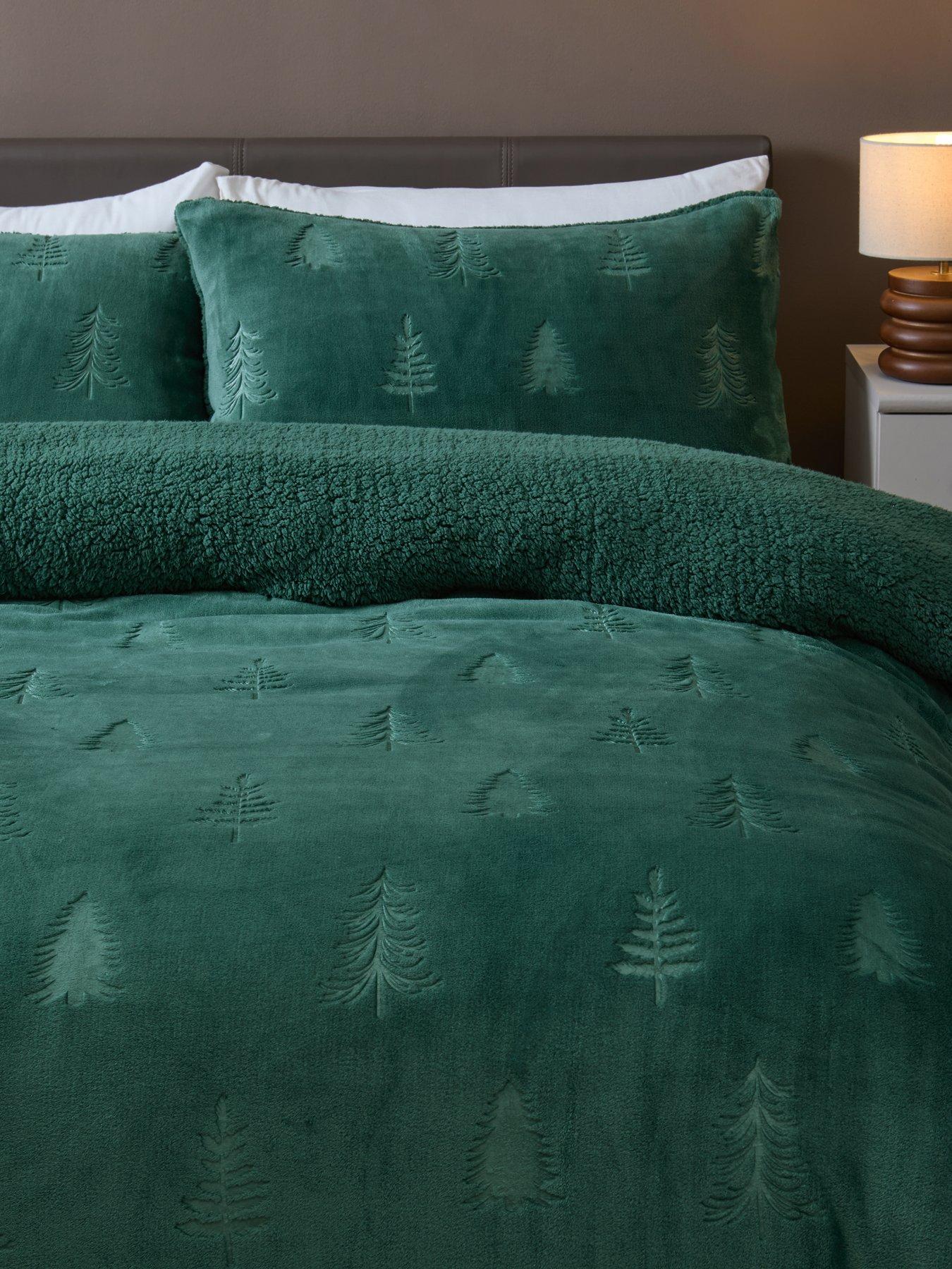 Image 3 of 6 of Very Home Christmas Tree Embossed Fleece Duvet Set
