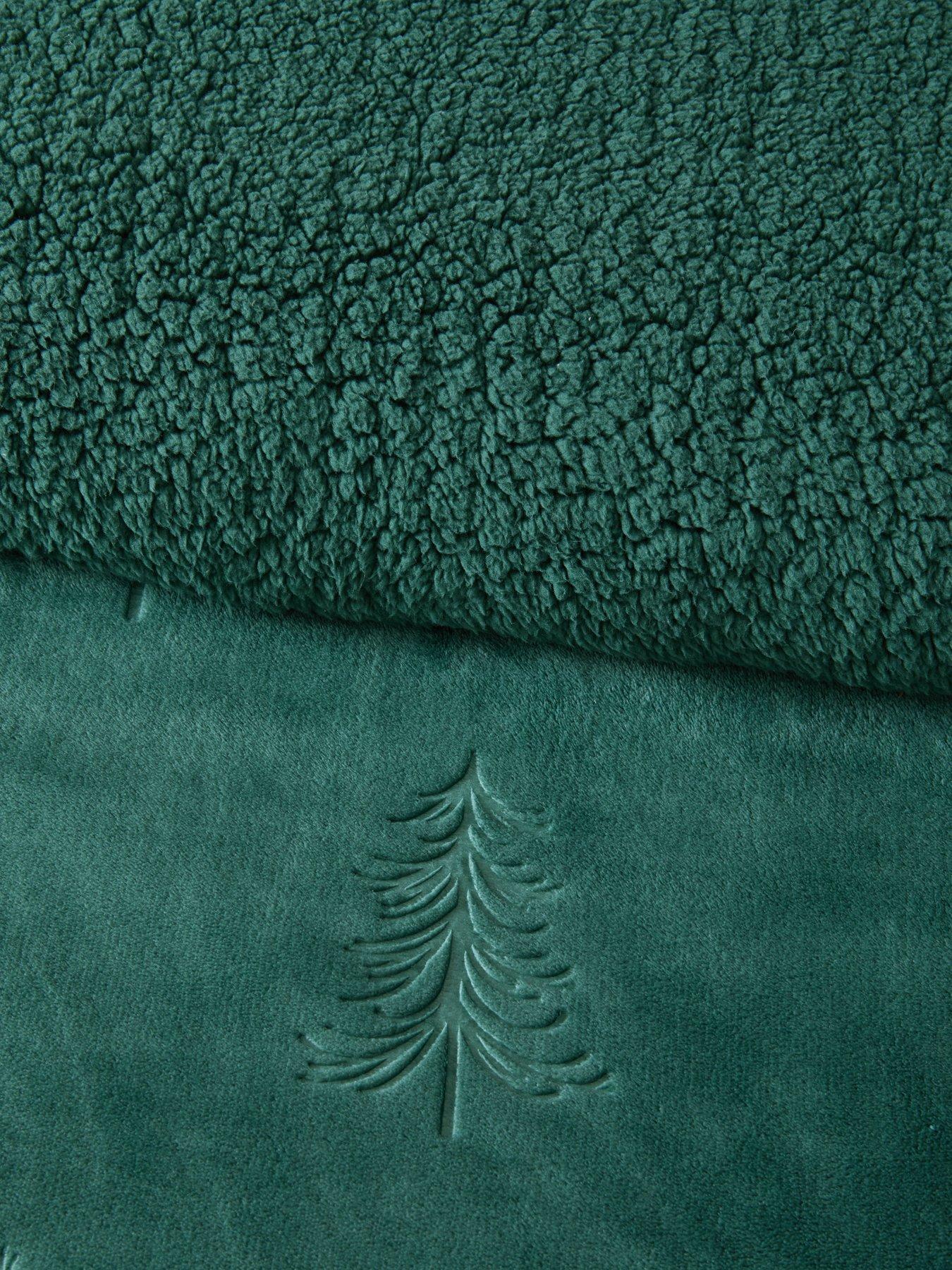 Image 4 of 6 of Very Home Christmas Tree Embossed Fleece Duvet Set