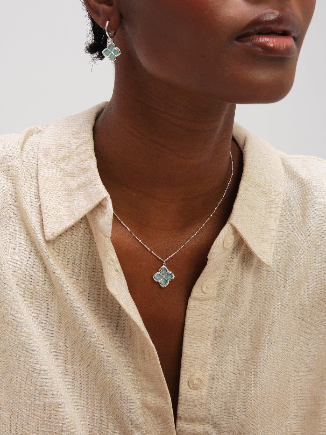 Image 3 of 4 of Inicio Turquoise Clover Pendant - Gift Pouch