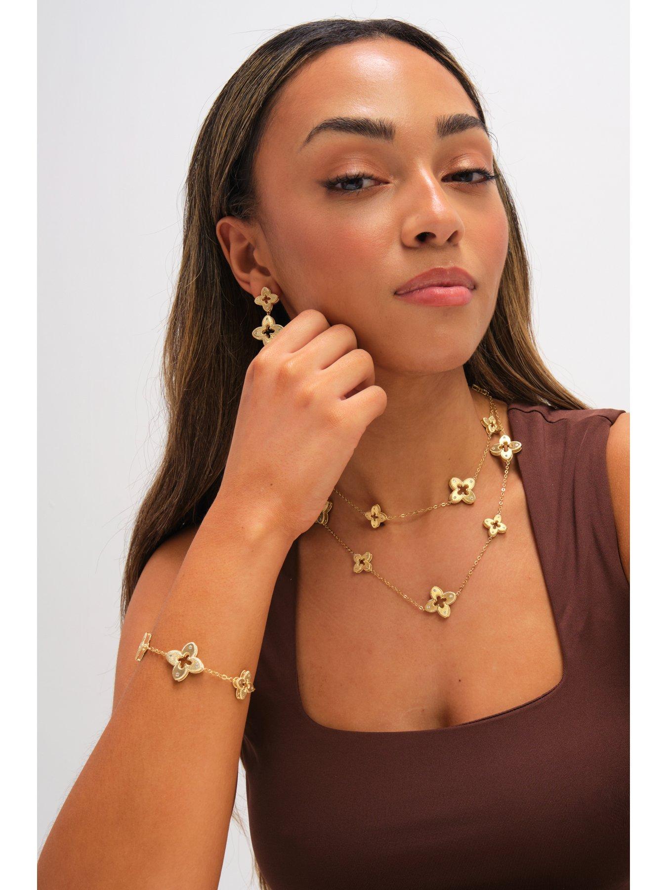  image of jon-richard-gold-plated-textured-crystal-clover-bracelet