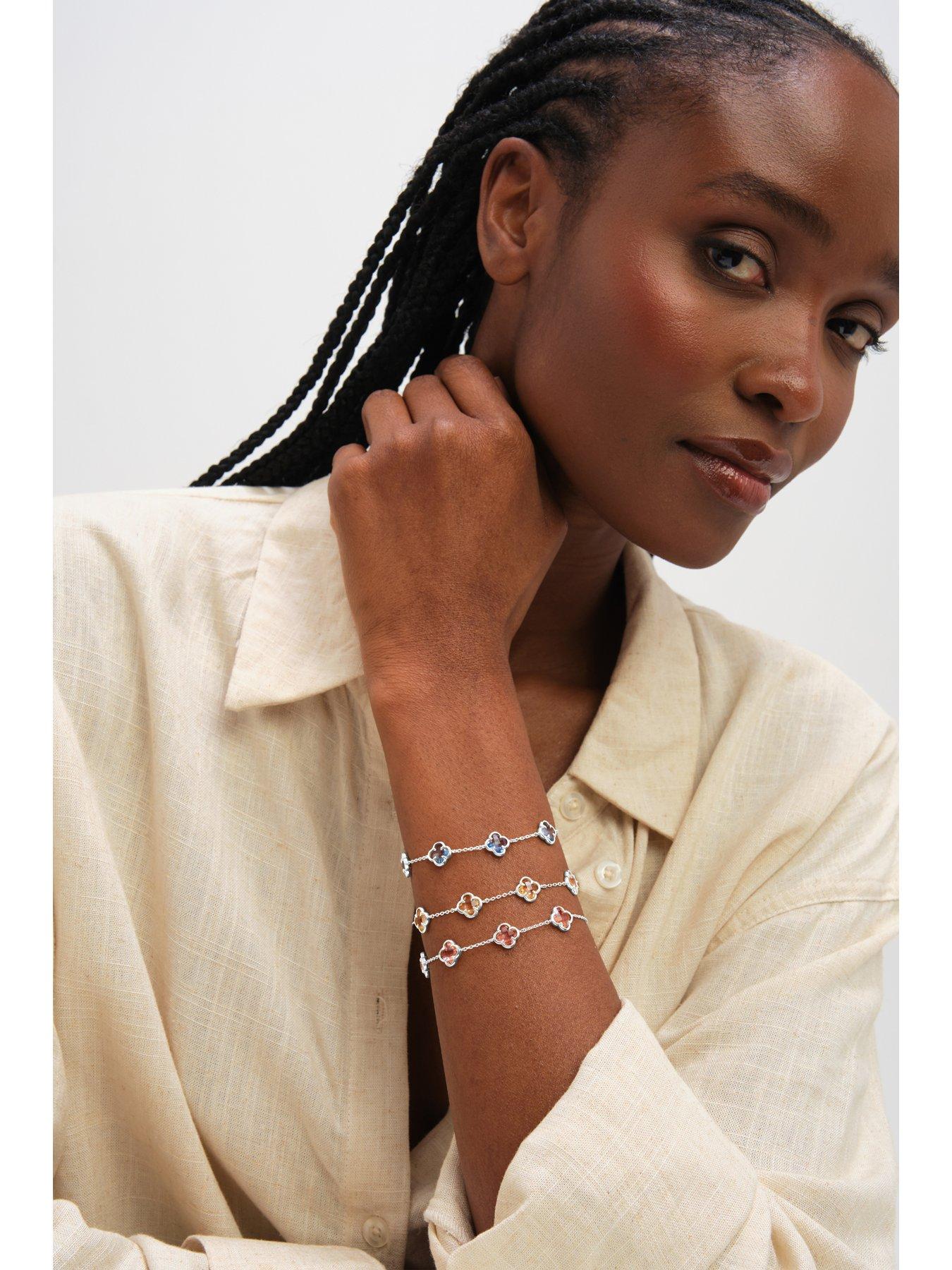 Image 2 of 3 of Inicio Sterling Silver Light Sapphire Clover Bracelet - Gift Pouch