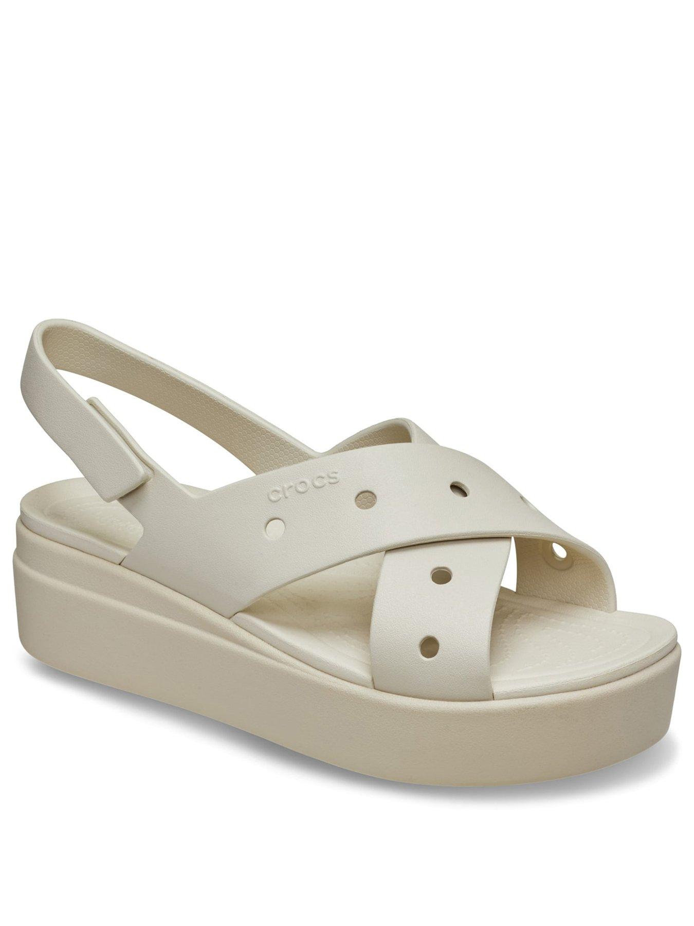 stillFront image of crocs-brooklyn-4u-cross-strap