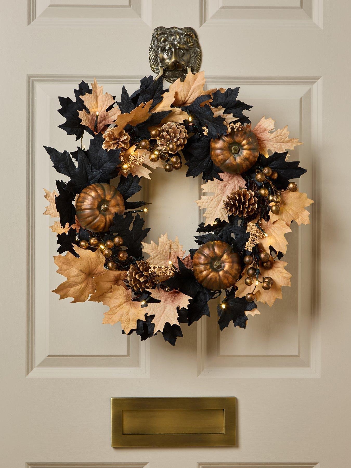 The Very Collection Autumn/Halloween Pre Lit Black/beige Leaf Wreath