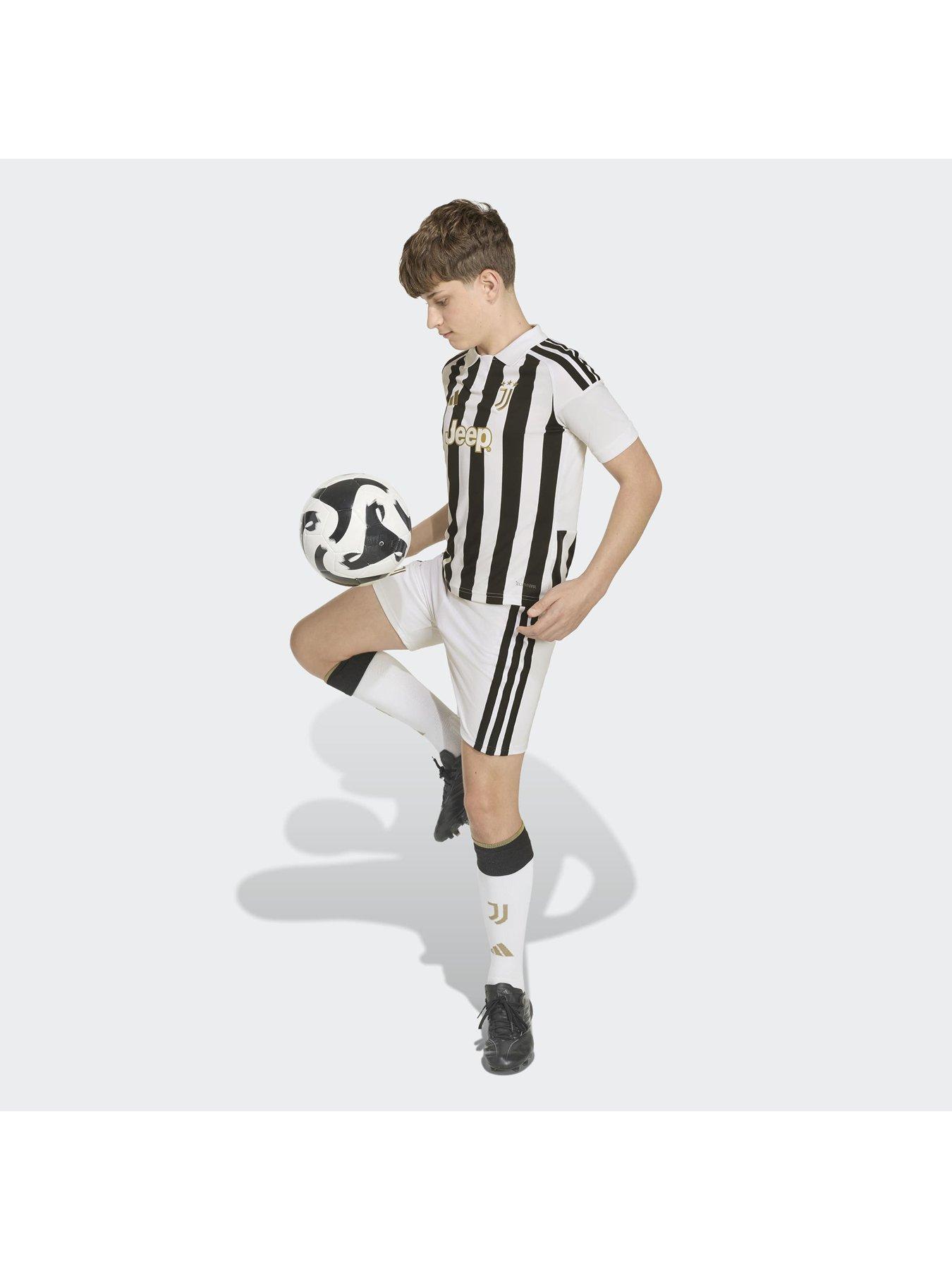 Image 4 of 6 of adidas Junior Juventus FC 26/27 Home Shorts - White