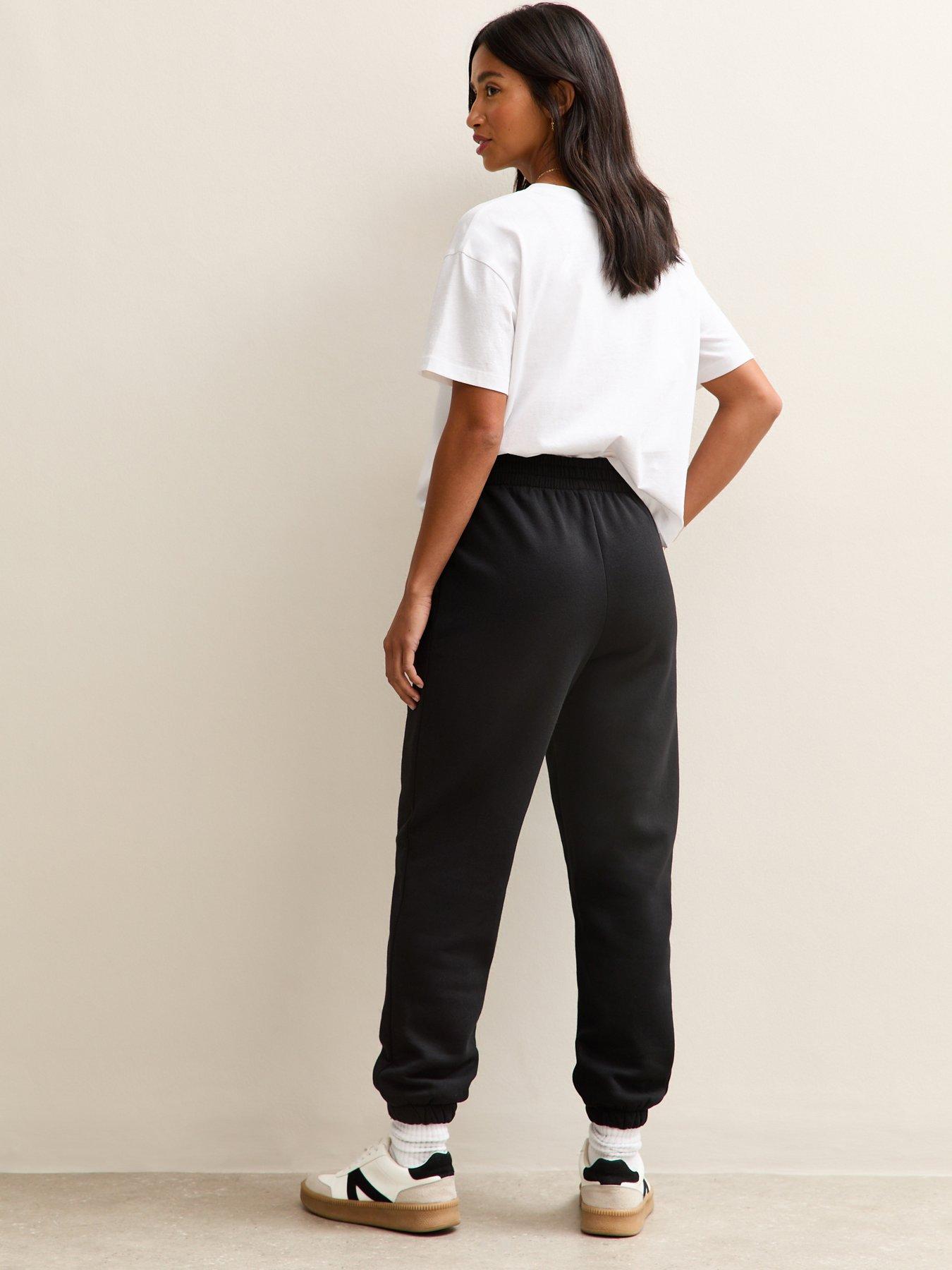 Image 2 of 5 of New Look Petite Jersey Cuffed Joggers - Black