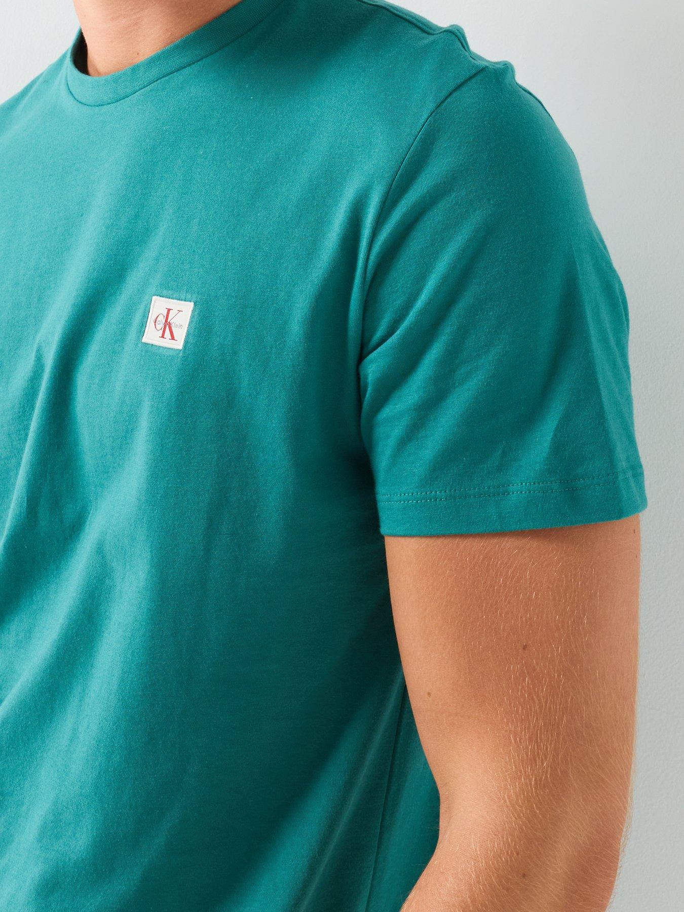 Image 4 of 6 of Calvin Klein Jeans Badge Classic T-Shirt - Green