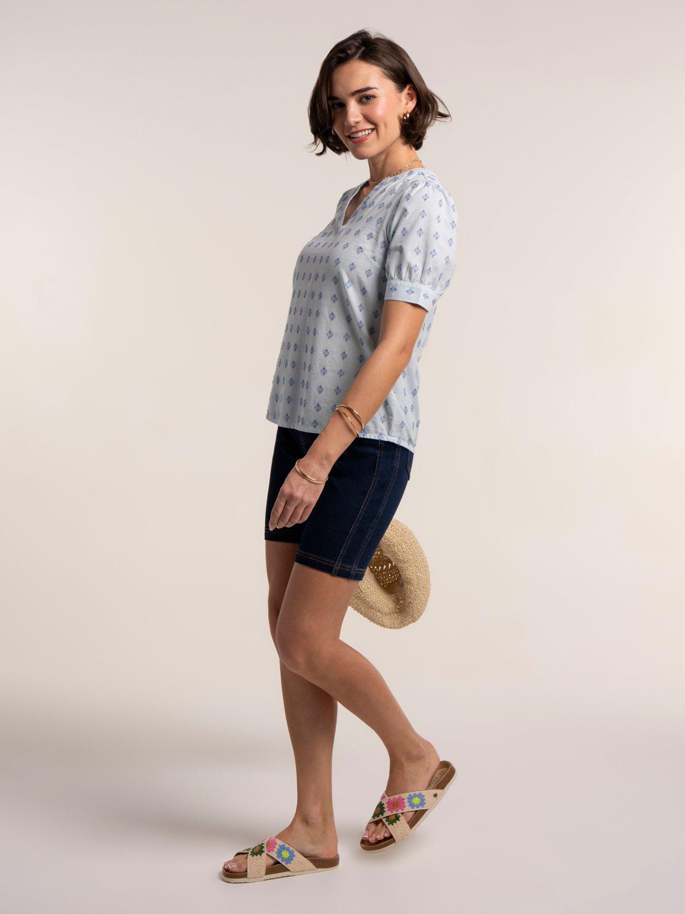  image of brakeburn-kim-blouse-blue