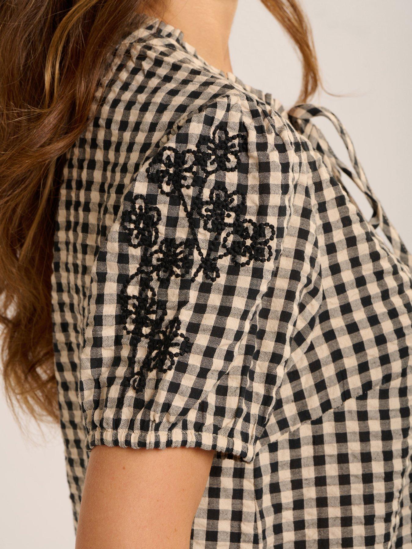  image of brakeburn-maria-blouse-navy