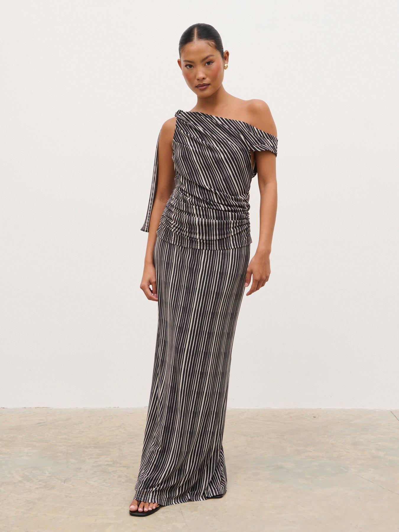 Pretty Lavish Shea Jersey Maxi Skirt - Black And Stripe - Cream