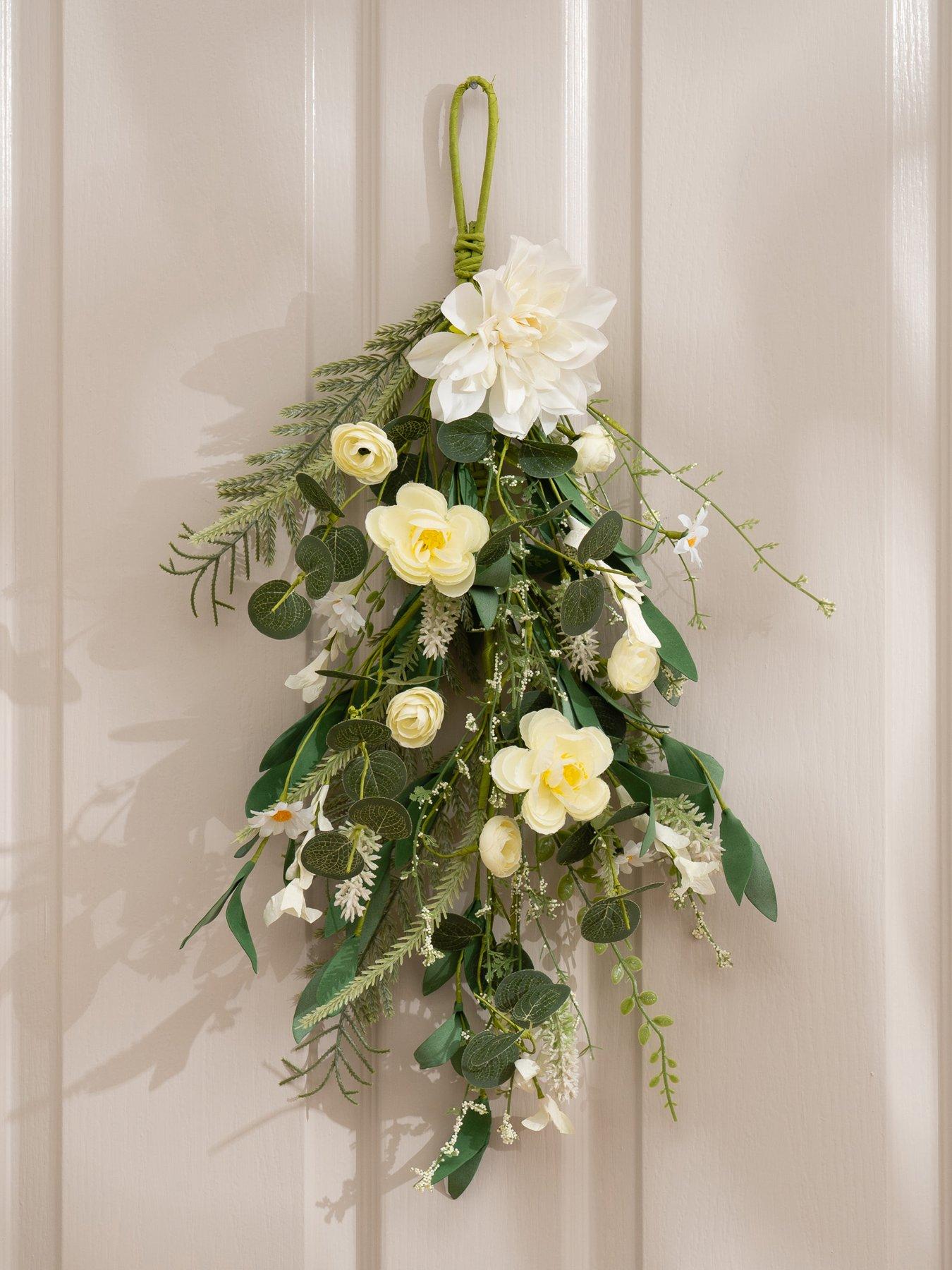 scottish-everlasting-floral-swag-white