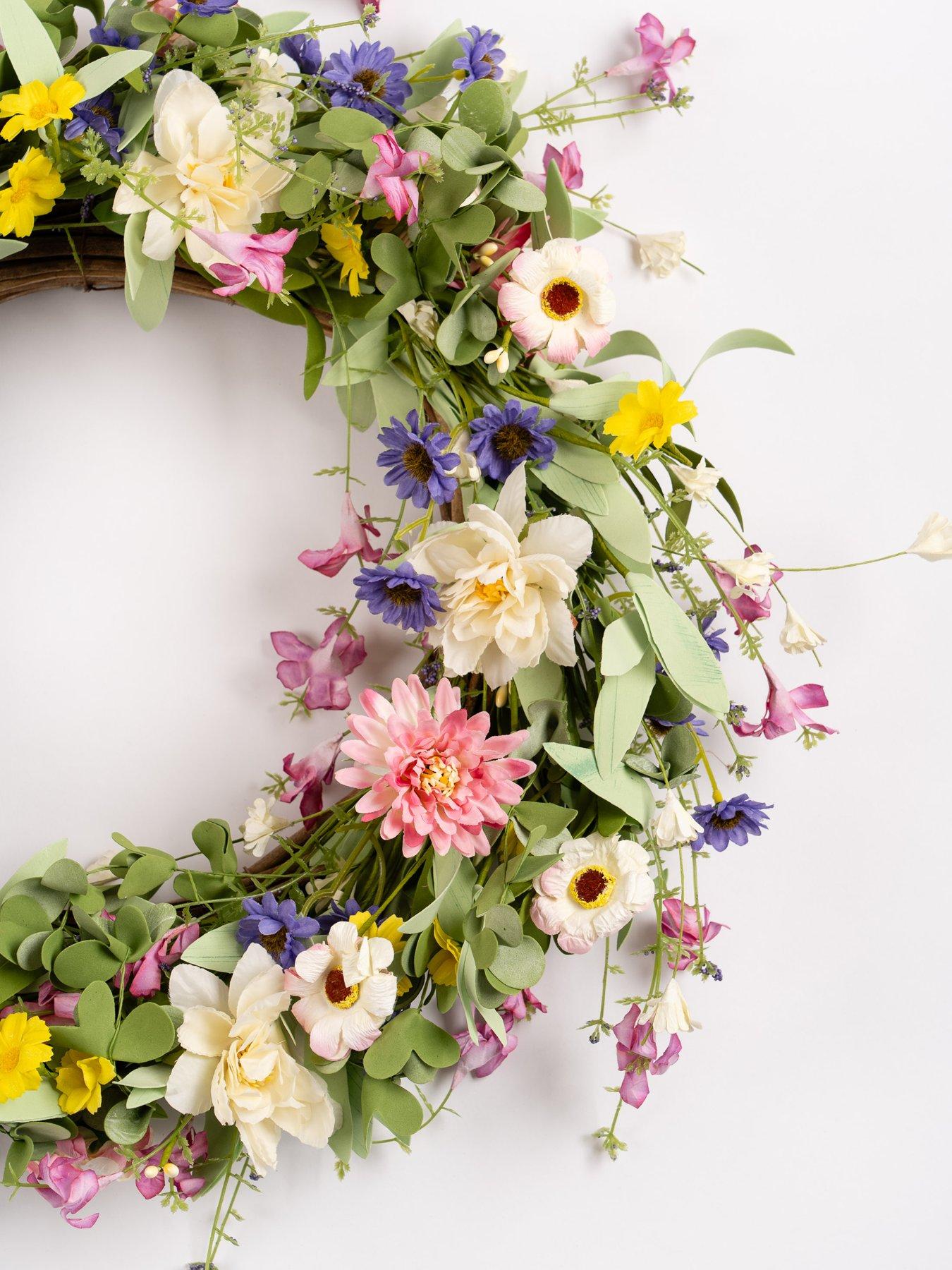 Image 3 of 3 of Scottish Everlasting Meadow Flower Wreath