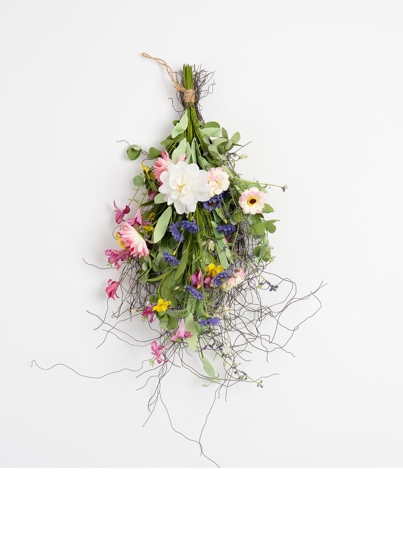 Image 2 of 3 of Scottish Everlasting Meadow Flower Swag