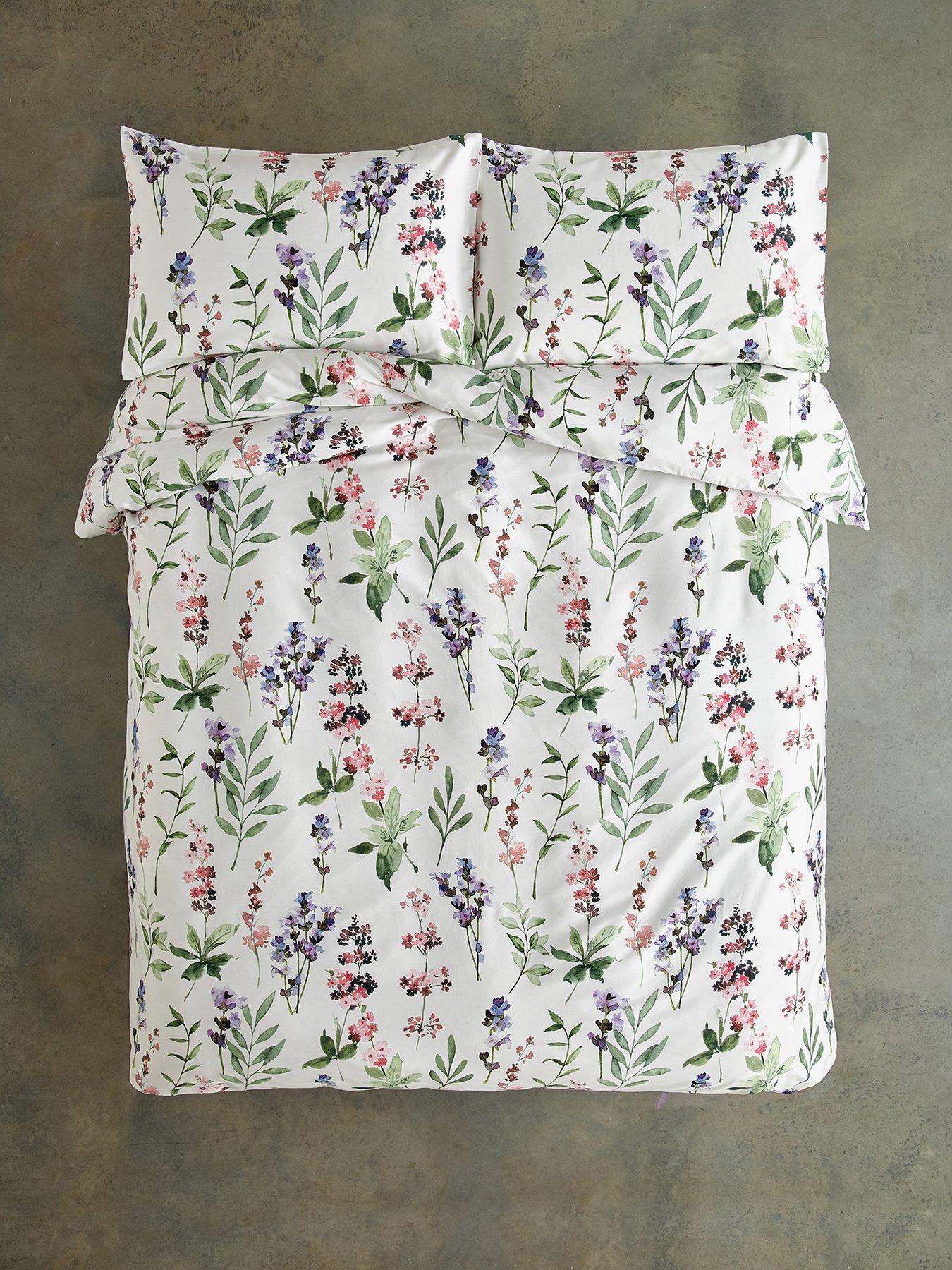 Image 2 of 4 of Deyongs Cottage Garden Duvet Set