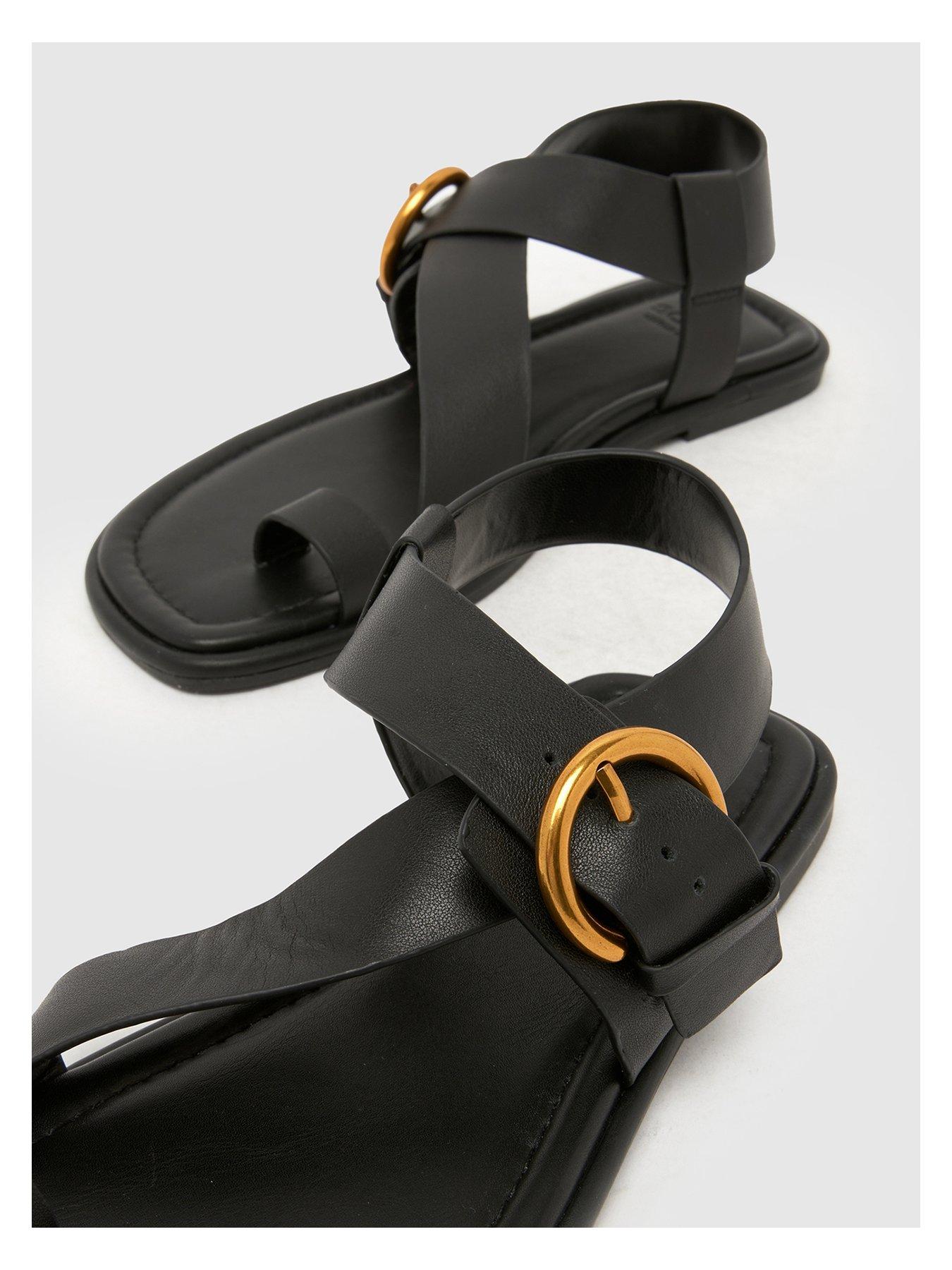 Image 4 of 4 of Schuh Ec Tanvi Leather Toe Loop Sandal - Black