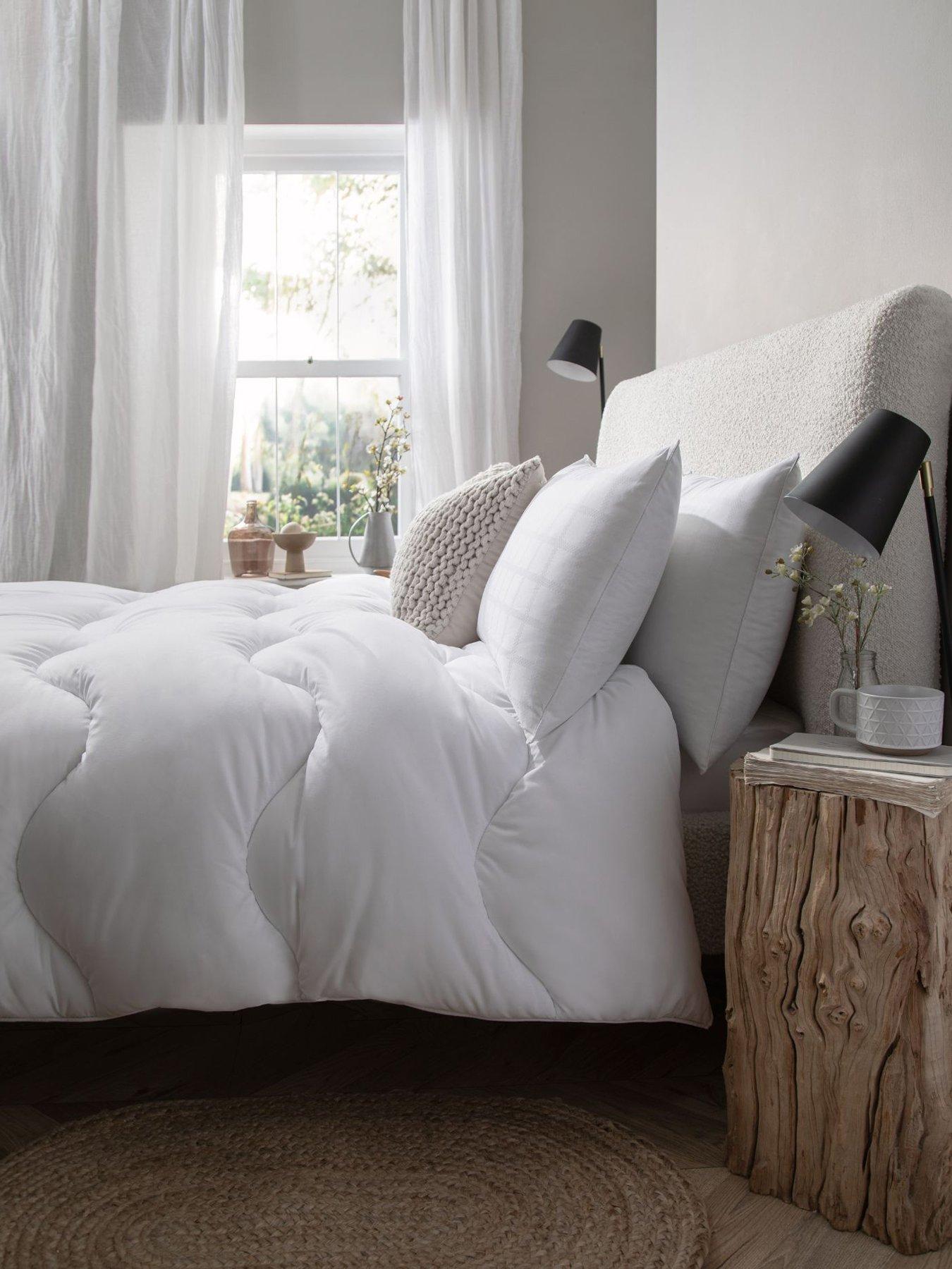 The Fine Bedding Company FBC Allergy Defence Summer Duvet White 4.5 Tog