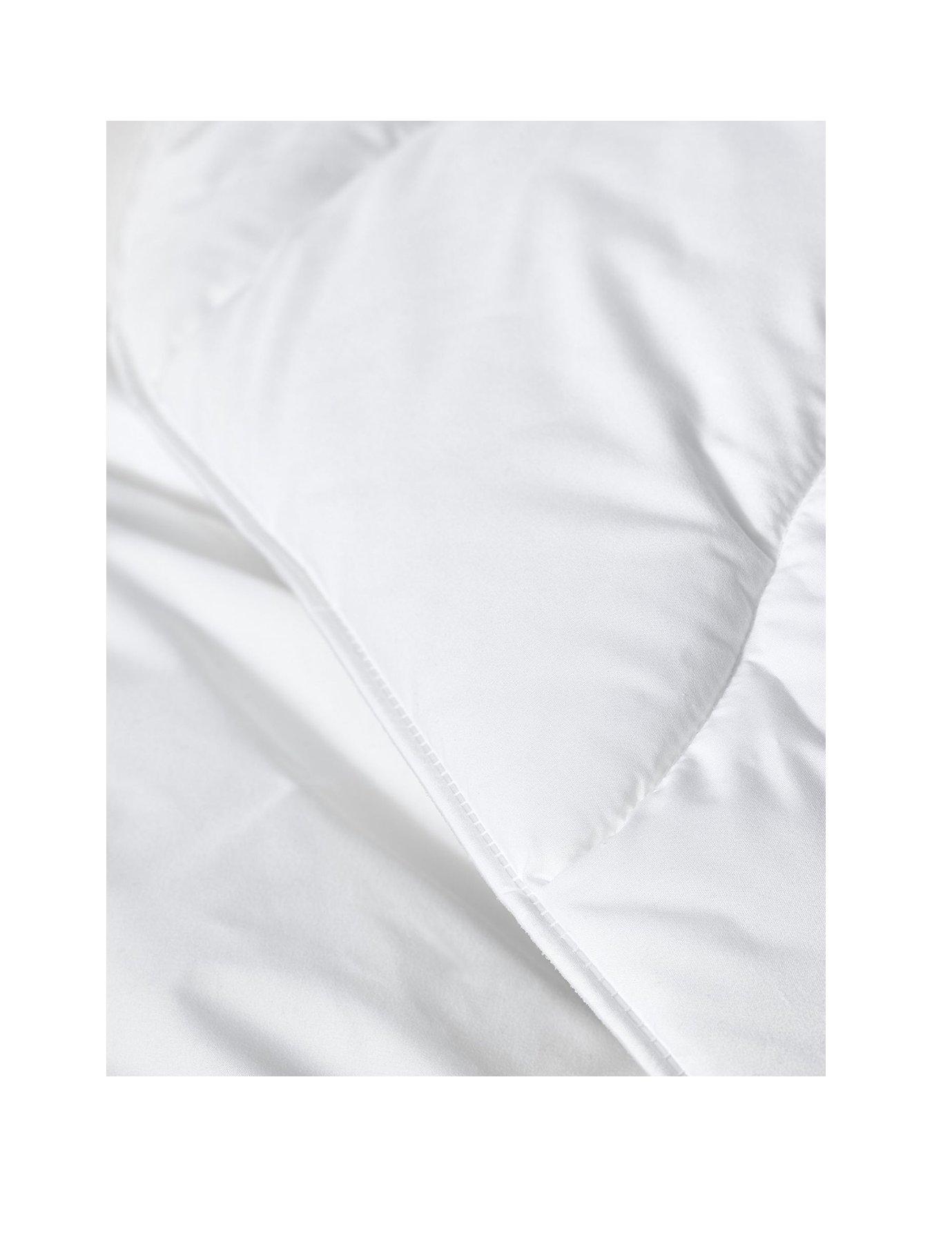 Image 2 of 3 of The Fine Bedding Company FBC Allergy Defence Duvet White 4.5 Tog