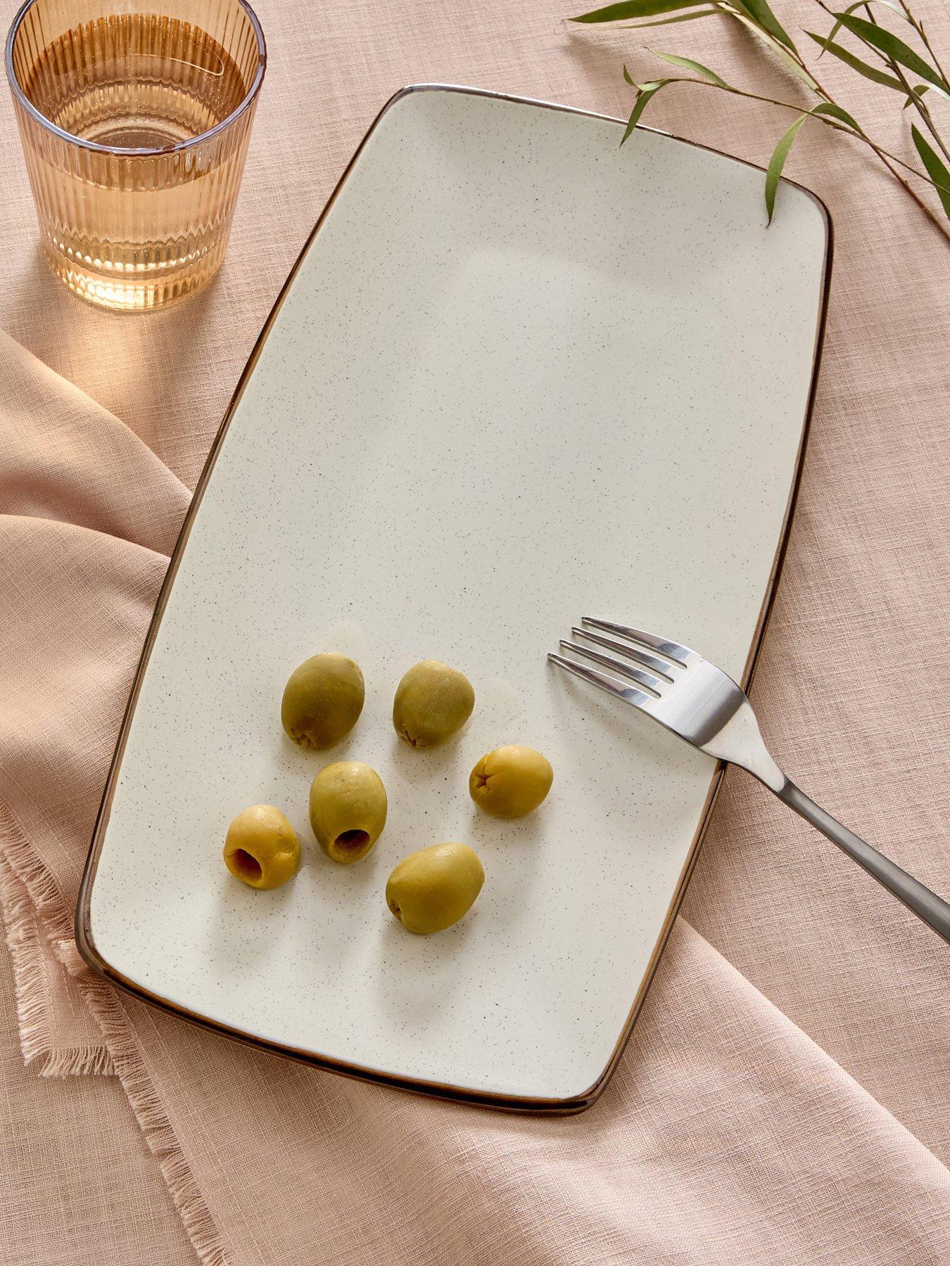 Michelle Keegan Home Michelle Keegan Platter - Speckle Cream Glaze With Brown Reactive Rim