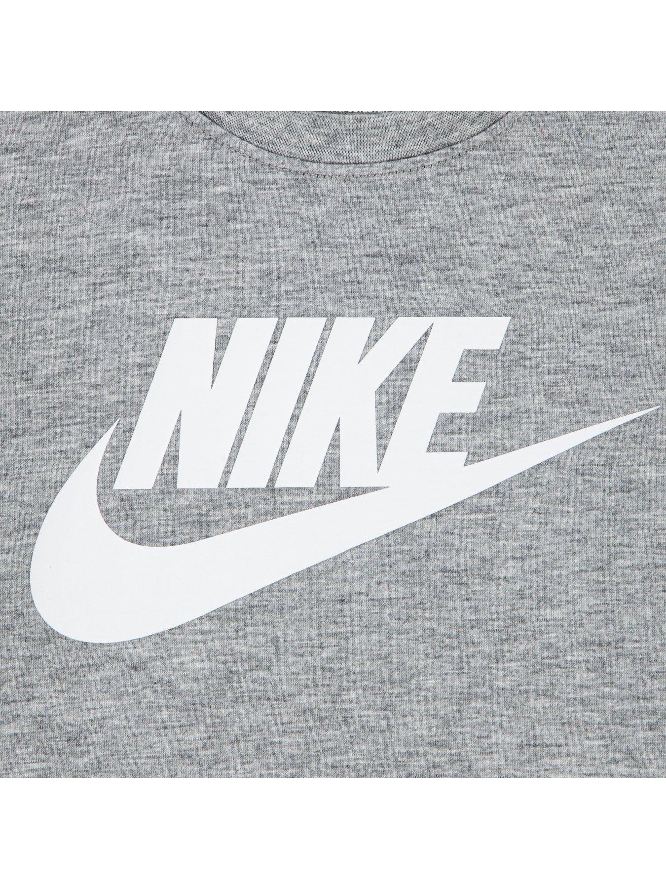 Image 3 of 5 of Nike Kids Unisex Club Tee &amp; Shorts Set - Navy