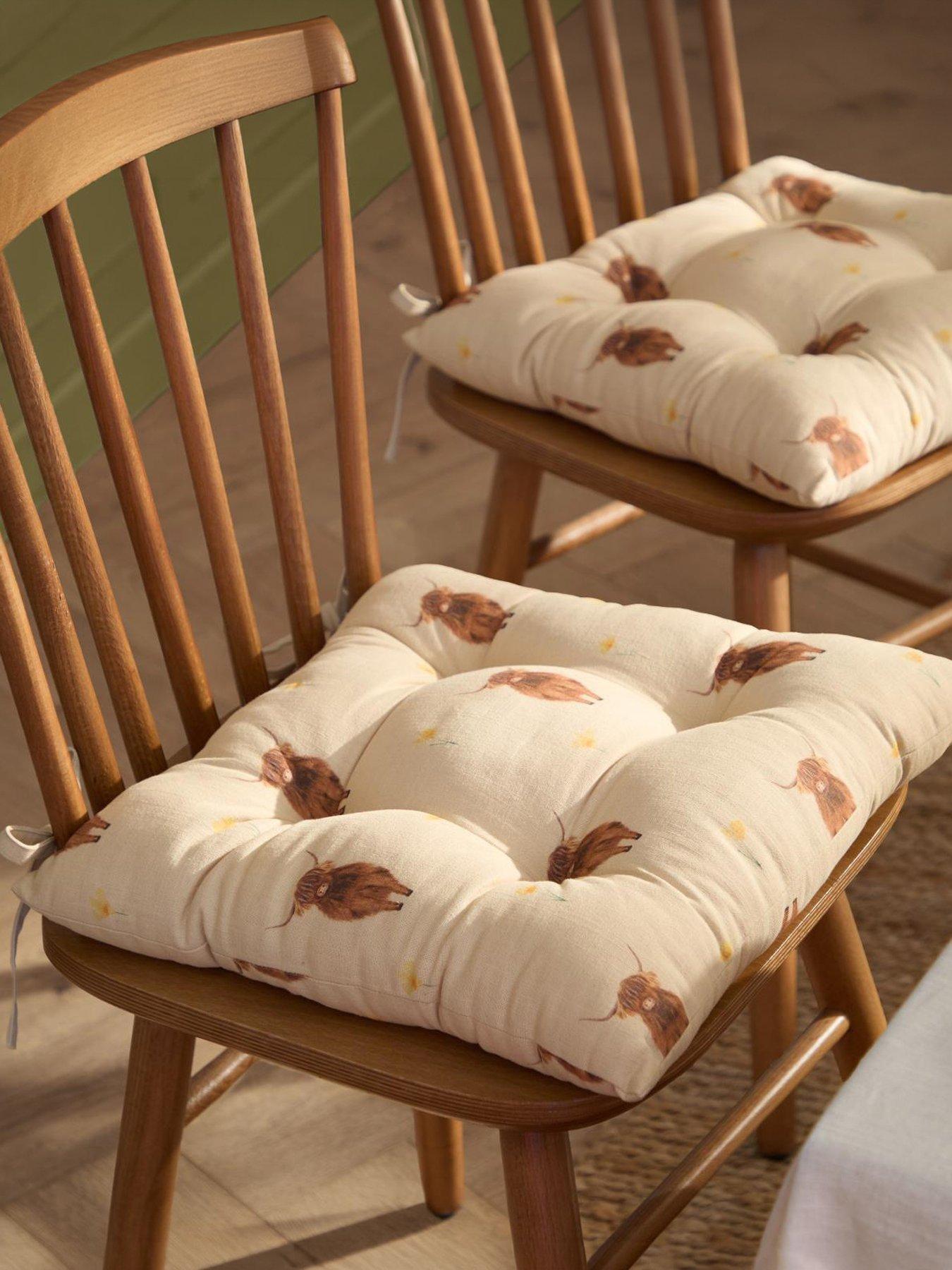 Wylder Ramble Highland Cow Pair 40X40 Seat Pads Natural