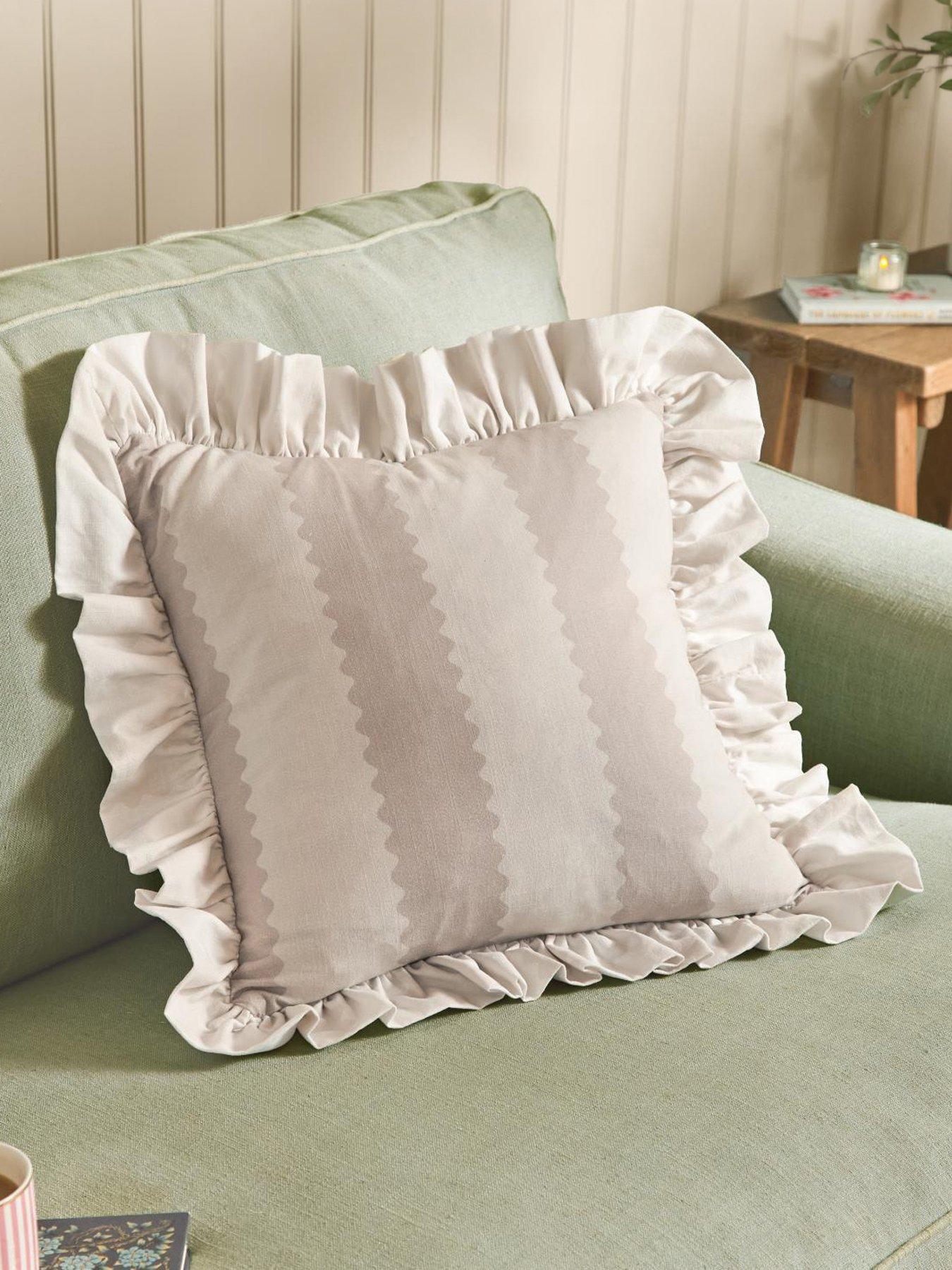 Wylder Birdie Stripe 45x45cm Polyester Cushion