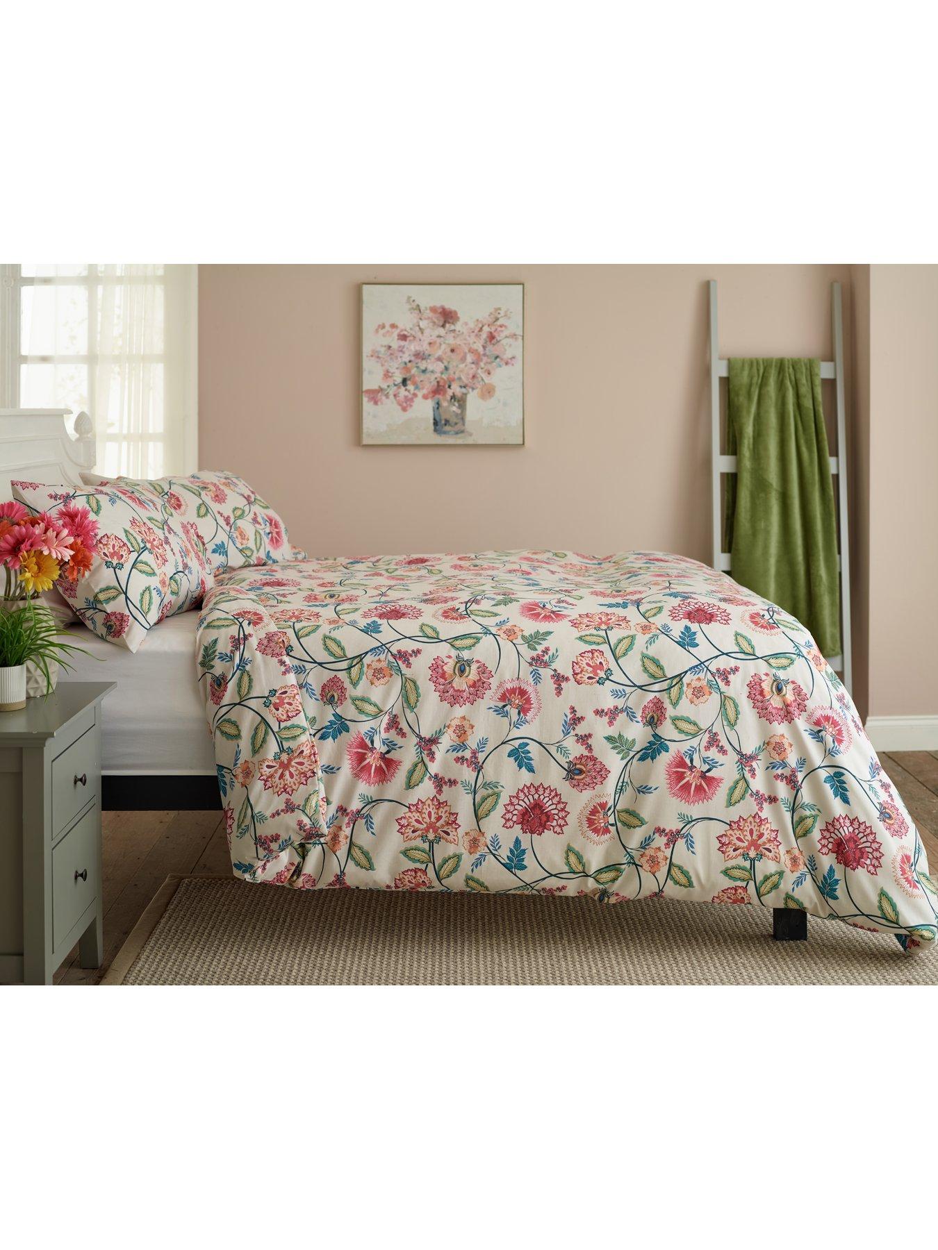 Image 4 of 4 of Deyongs Vintage Jacobean Duvet Set