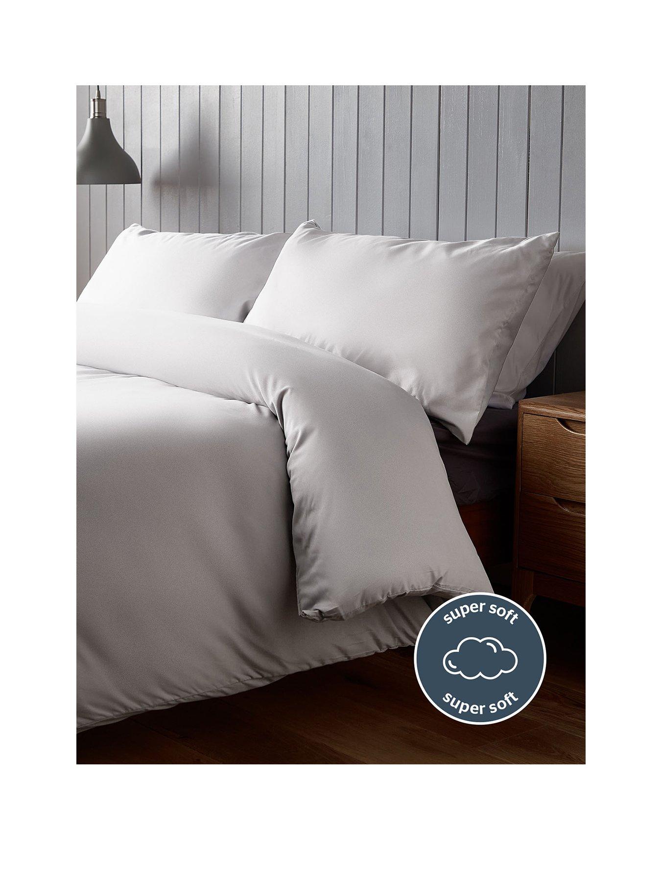 Image 2 of 7 of Silentnight Supersoft Duvet Set and Fitted Sheet Bundle