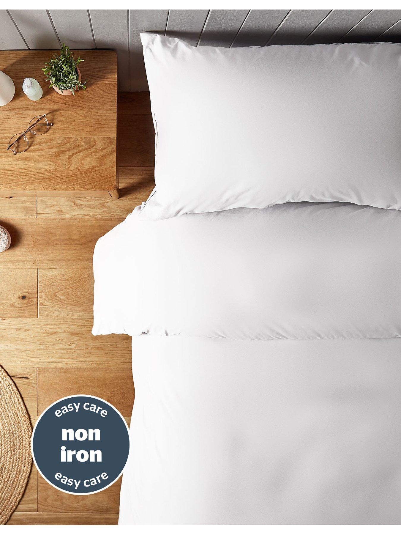 Image 3 of 7 of Silentnight Supersoft Duvet Set and Fitted Sheet Bundle