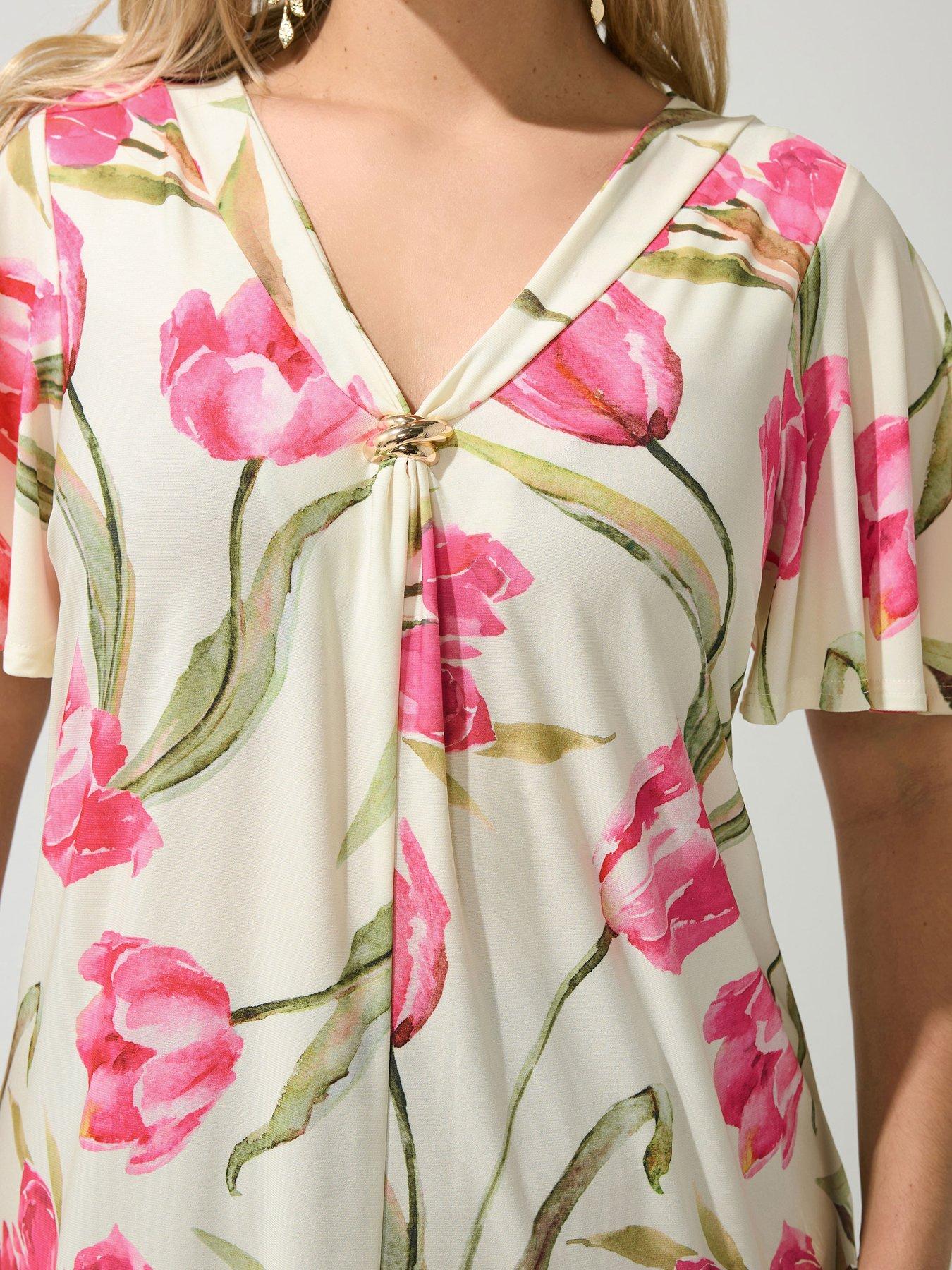 Image 4 of 5 of Yours Curve Floral Swing Top - White
