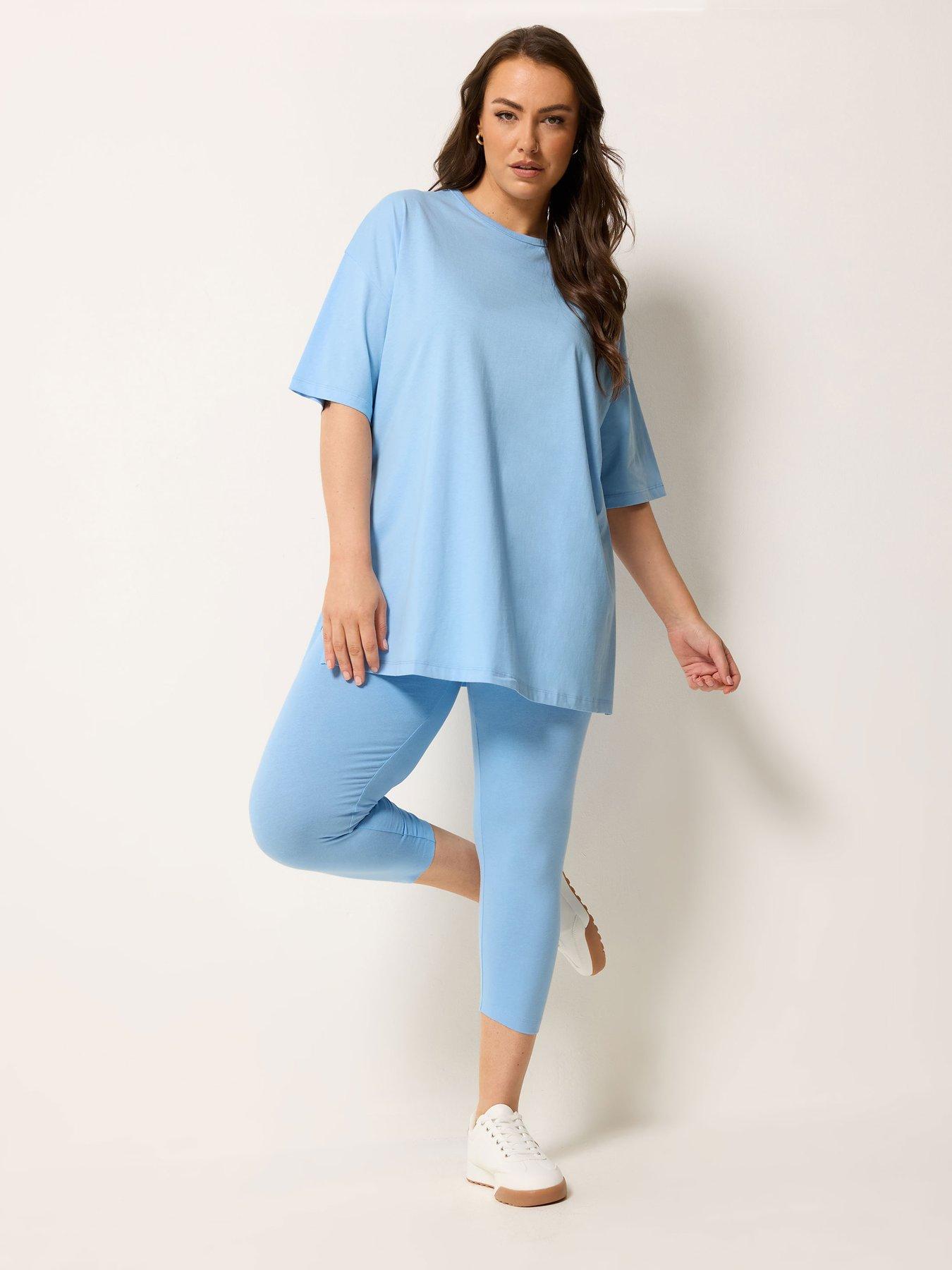 Image 3 of 5 of Yours Curve Relaxed Longline Side Split T-Shirt - Blue