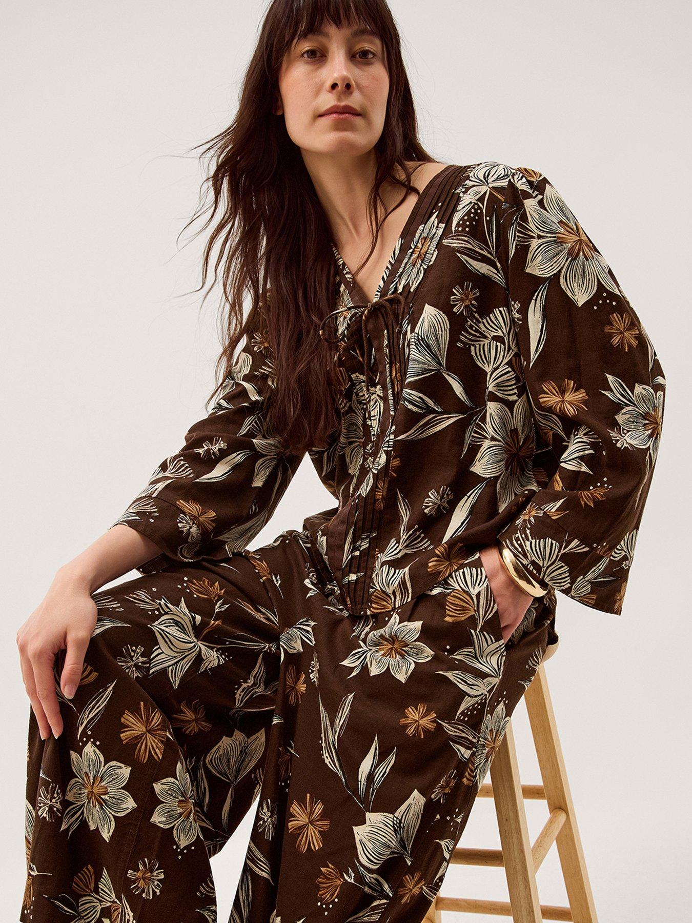 Image 5 of 6 of Monsoon Esther Linen Top