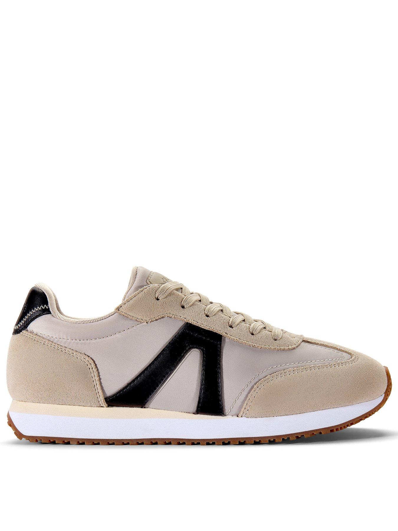 clarks-calo-run-beige-combi