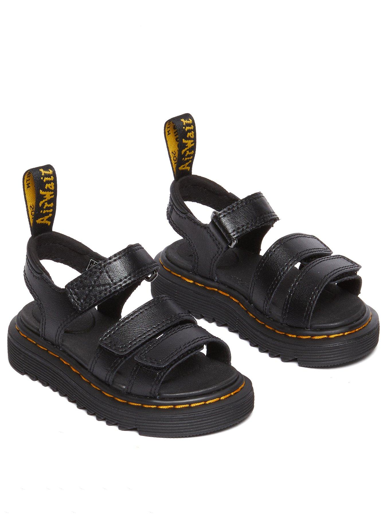 stillFront image of dr-martens-klaire-t-t-lamper-black
