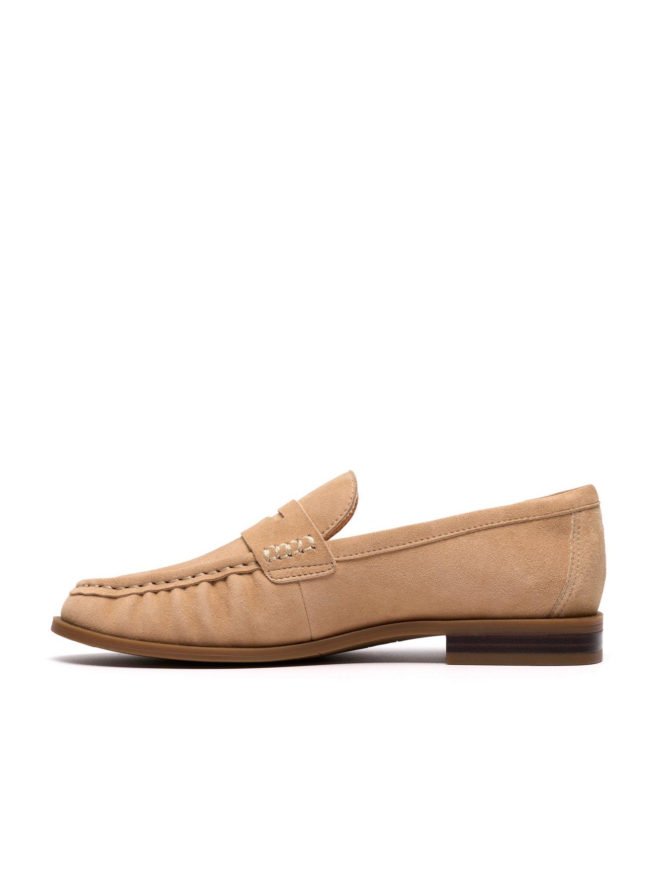 Image 6 of 6 of Clarks Alixea Walk Sand Suede