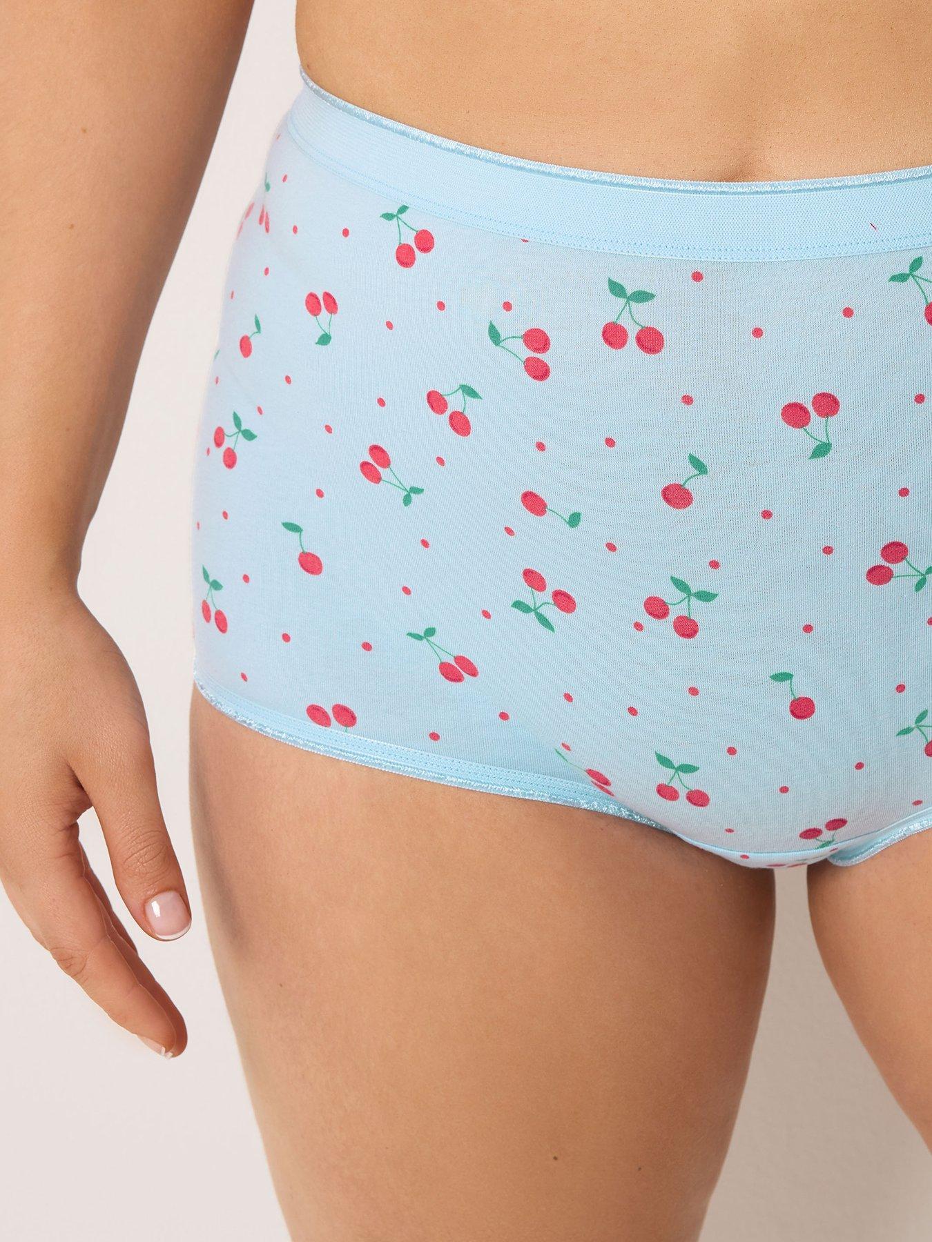 Image 4 of 5 of Yours Curve 5 Pack Berry Print Shorts