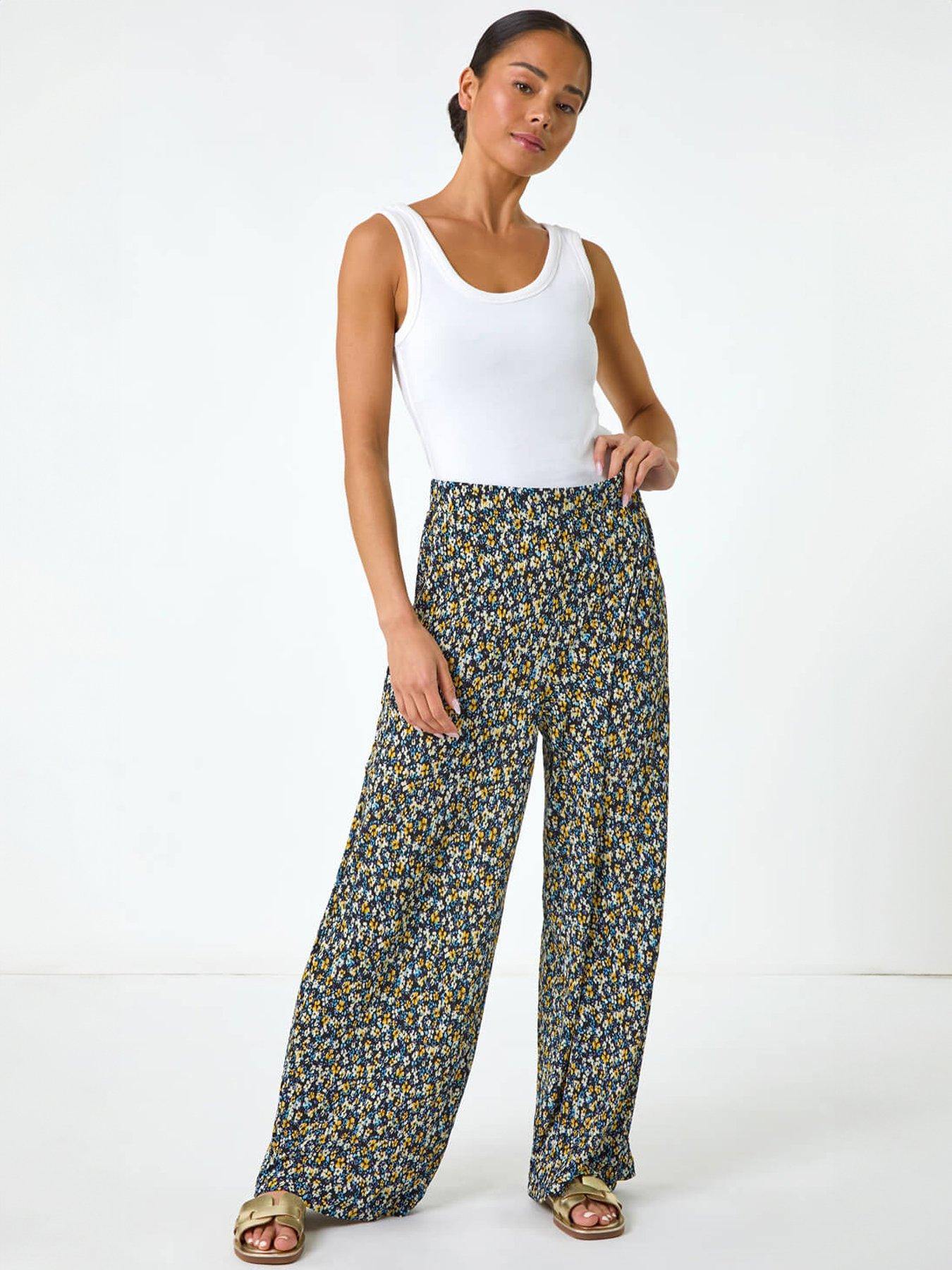 Image 4 of 5 of Roman Petite Ditsy Crinkle Trouser