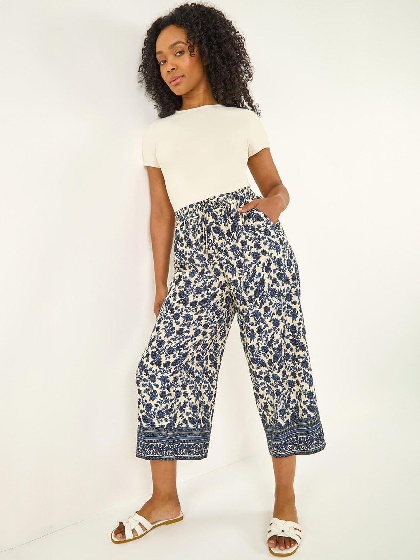 Image 4 of 5 of Roman Petite Border Print Cropped Trouser