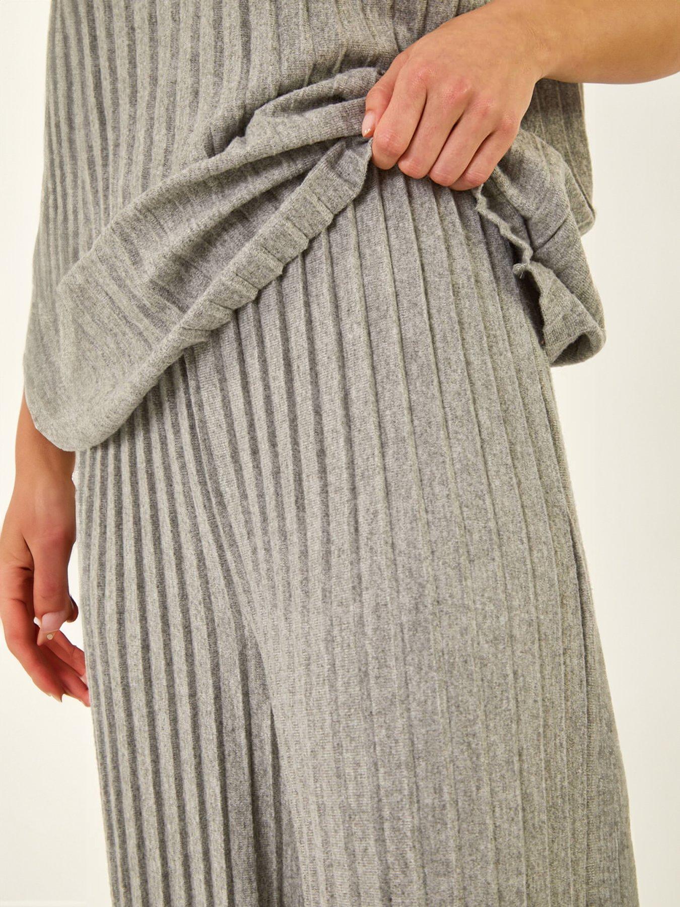  image of roman-dusk-pleated-wide-leg-stretch-trouser