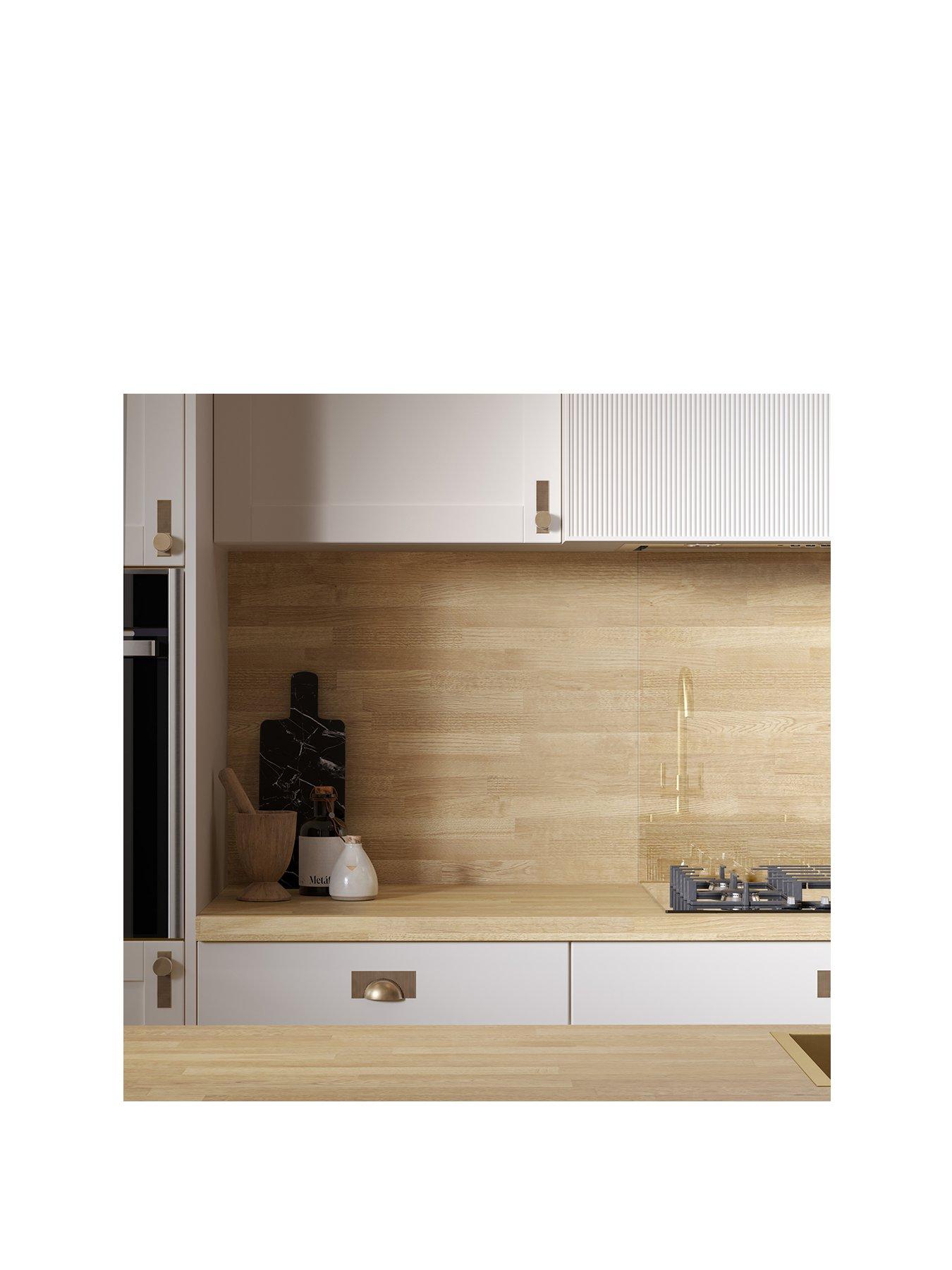 Image 2 of 6 of WilsonArt Omega Modern Natural Blocked Oak Square Edge Laminate Kitchen Worktop - 4100 x 620mm x 38mm