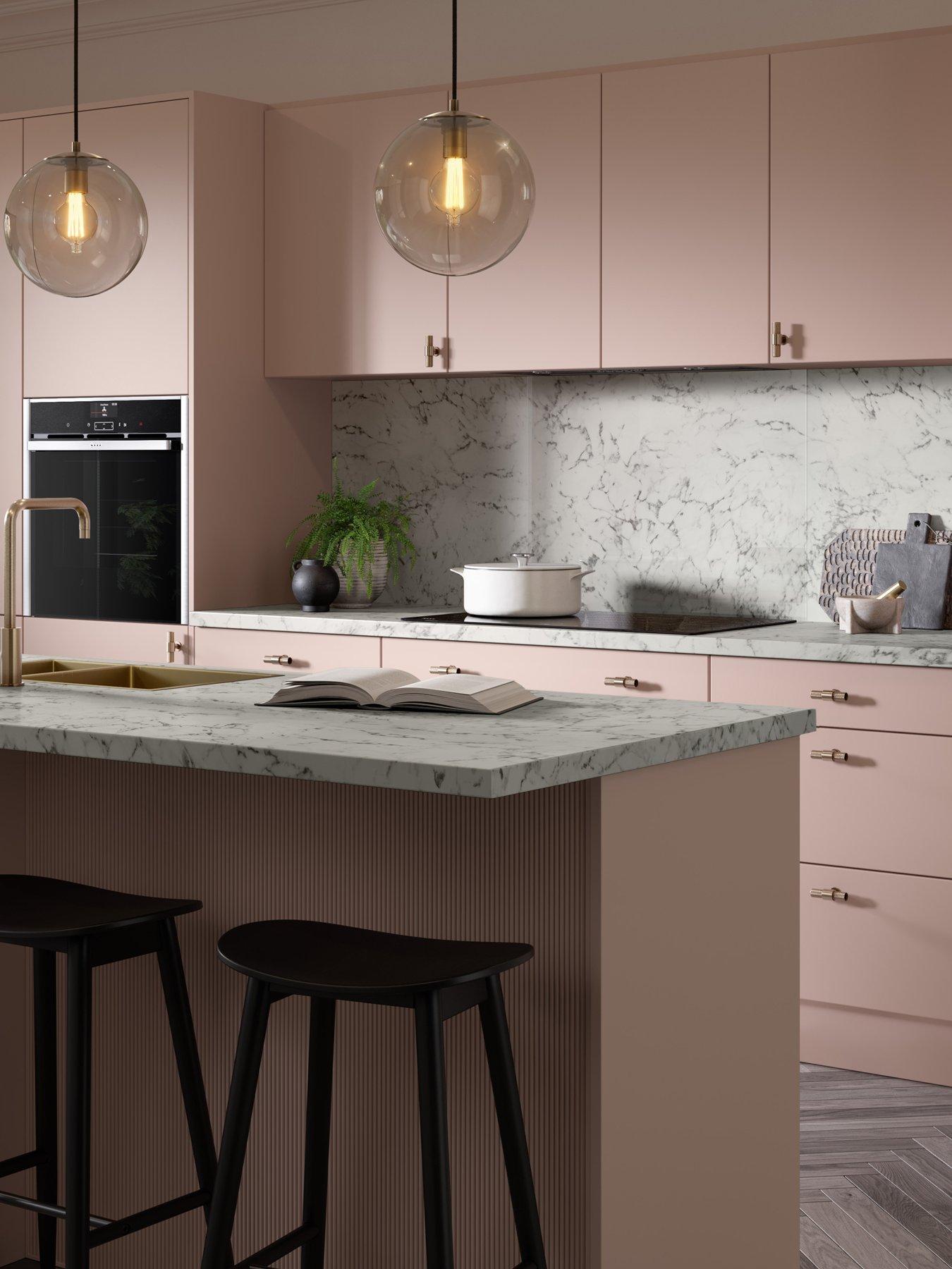 Image 1 of 6 of WilsonArt Omega Modern Tuscany Marble Splashback Squ
