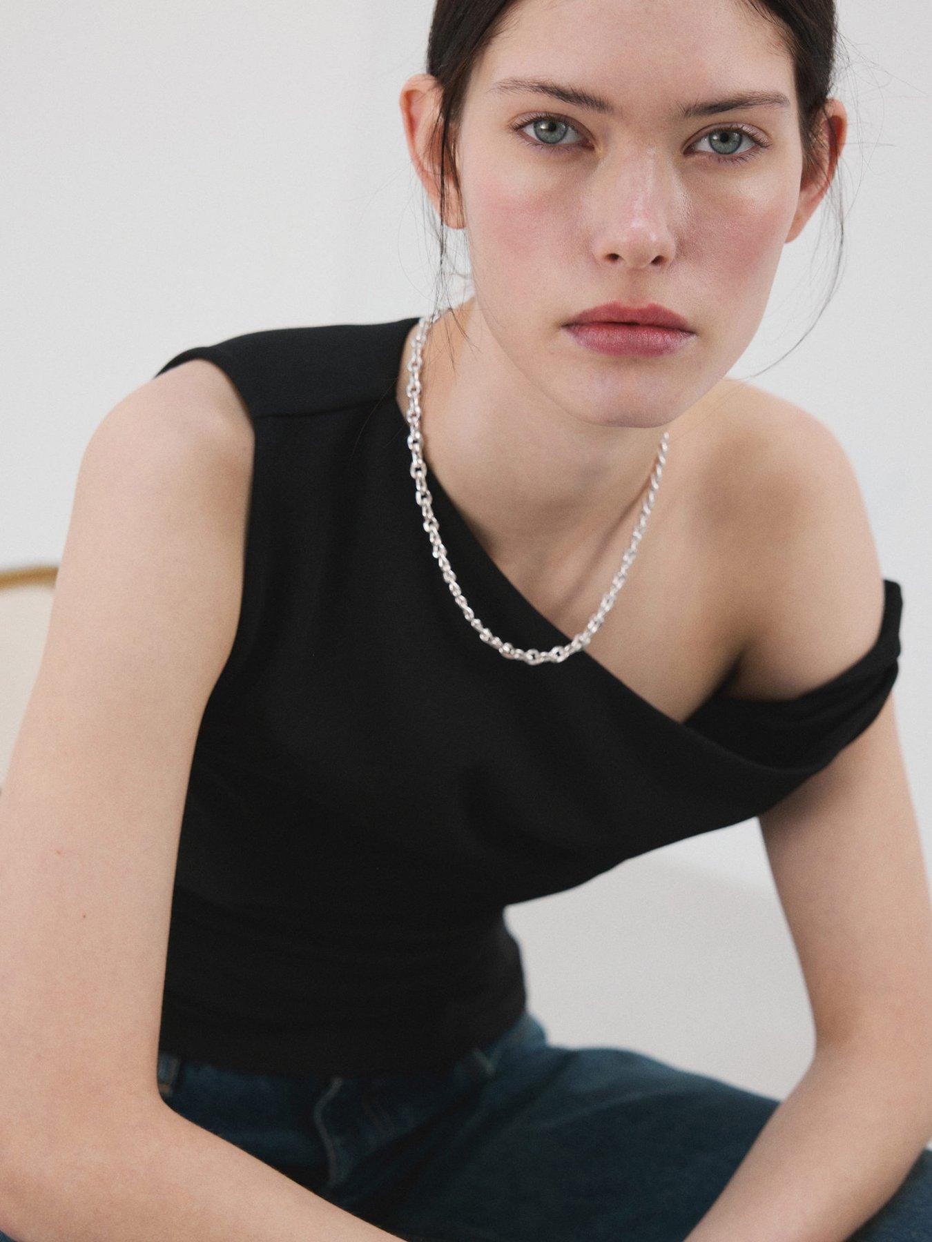 Image 4 of 6 of Mango Asymmetrical Fitted Top - Black