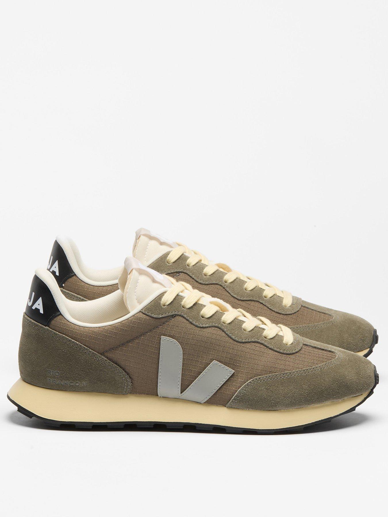 Veja Men's Ripstop Panel Retro Running Trainers - Khaki