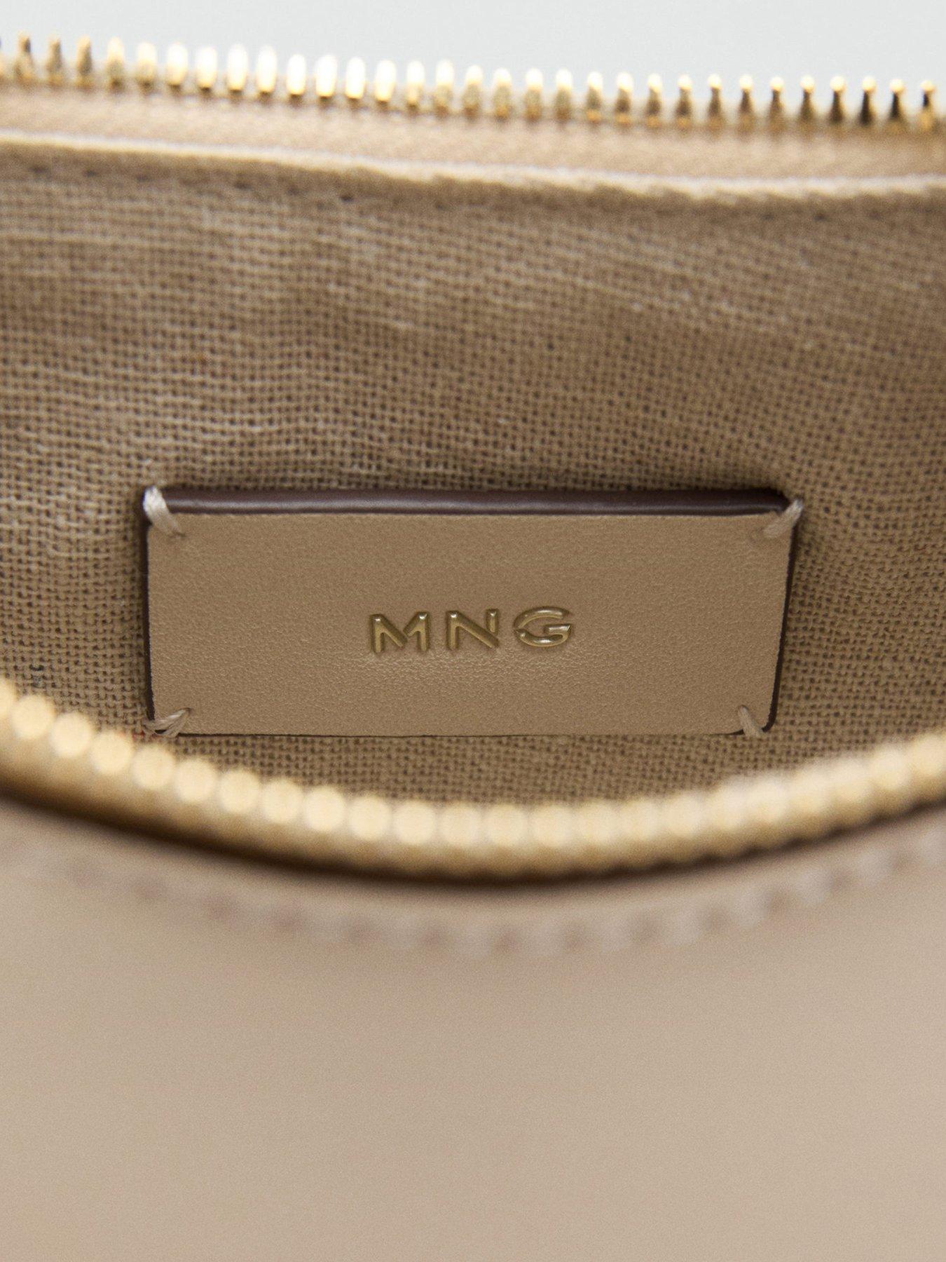 Image 4 of 6 of Mango Oval Shoulder Bag - White